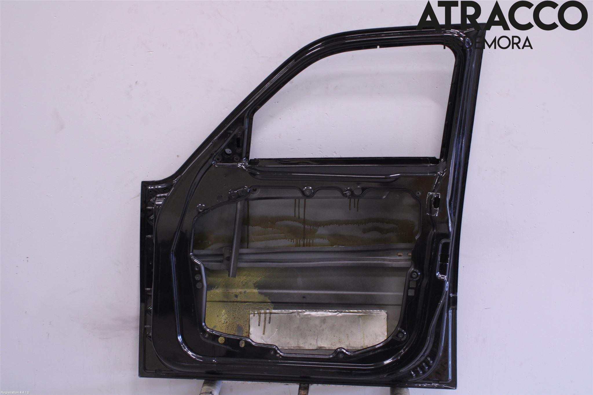 Dodge NITRO Dörr Fram Höger