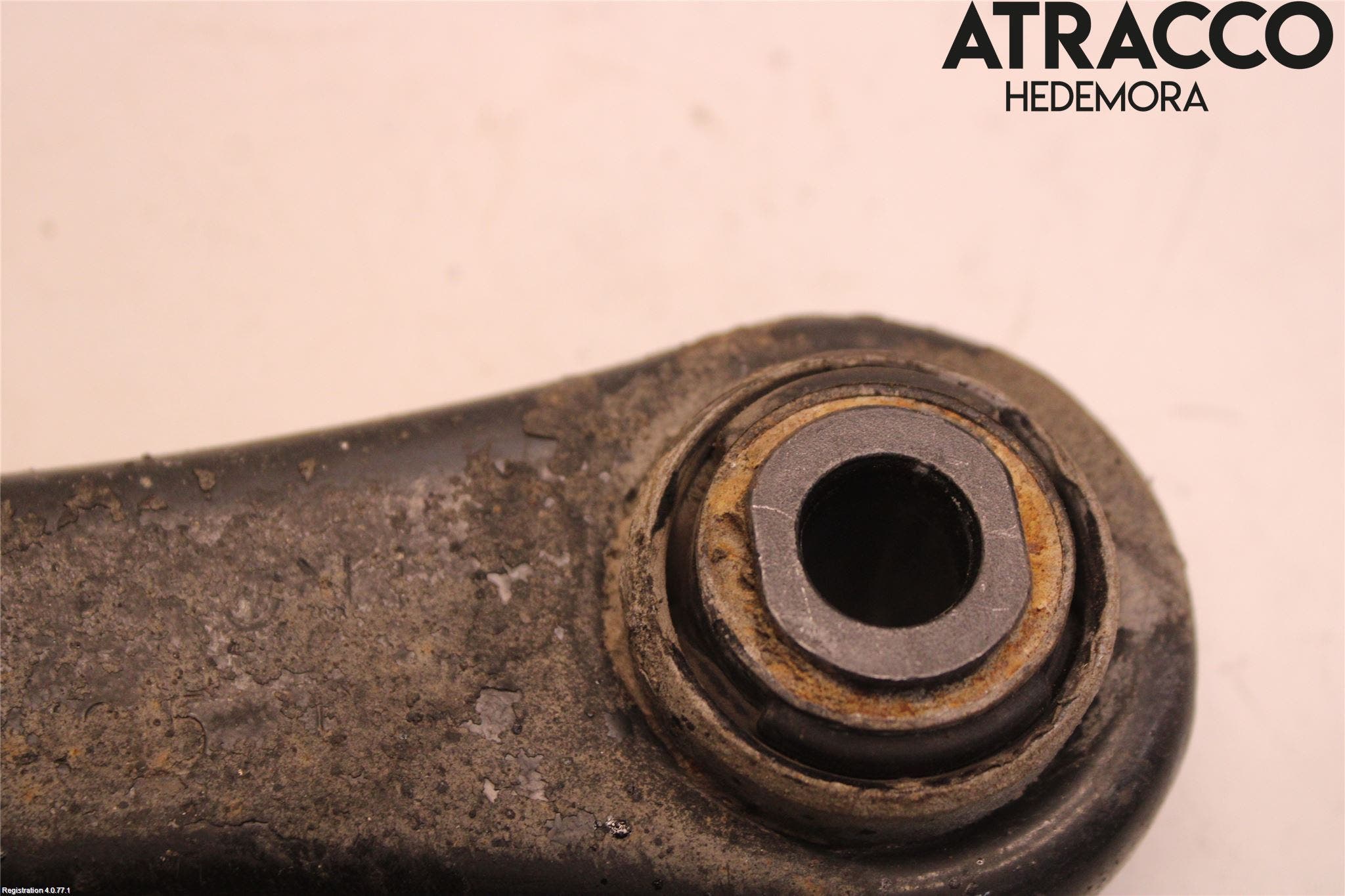 Volvo V70 14-16 Bärarm Bak Vänster