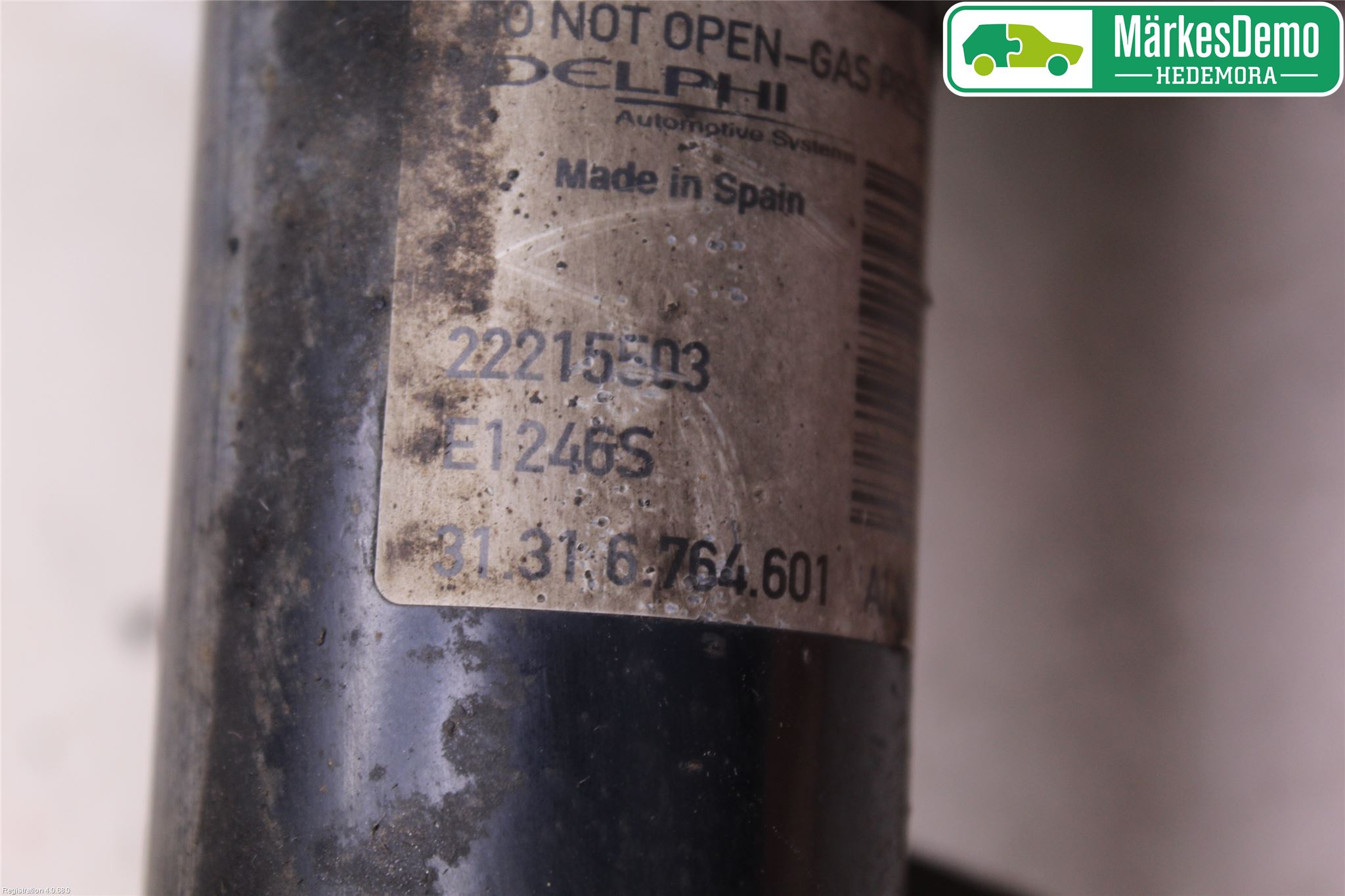 BMW X5 E53     99-06 Fjäderben Fram Vänster