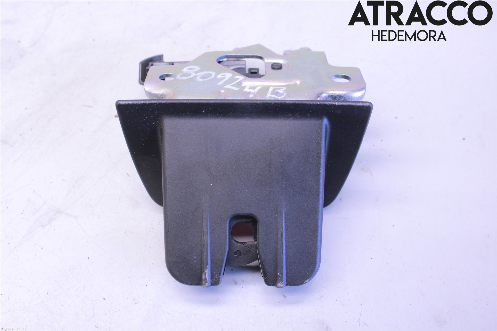 Audi A4/S4 B9 16-19 Låskista Baklucka