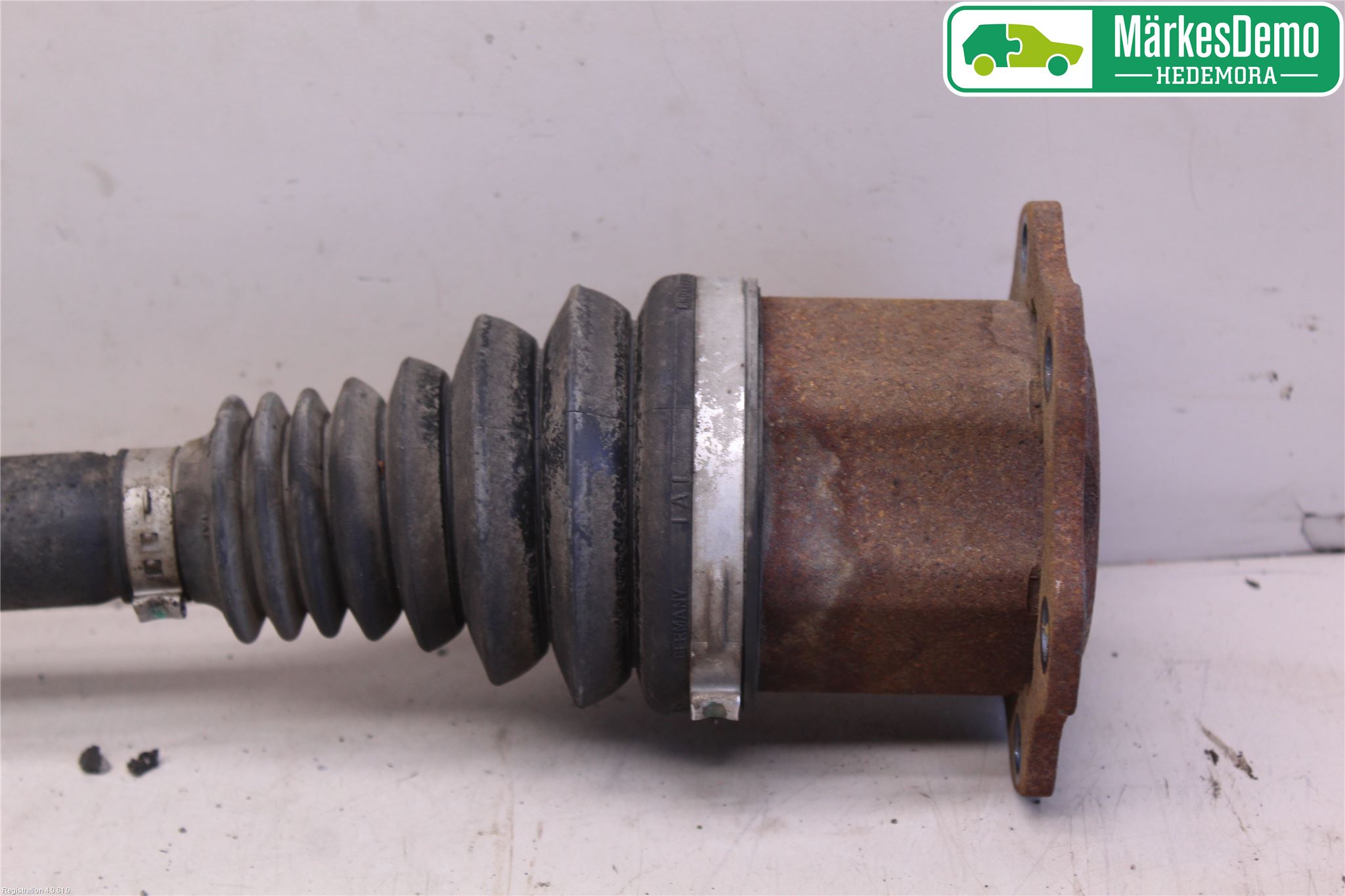 Audi A4/S4 08-11 Drivaxel Fram Höger