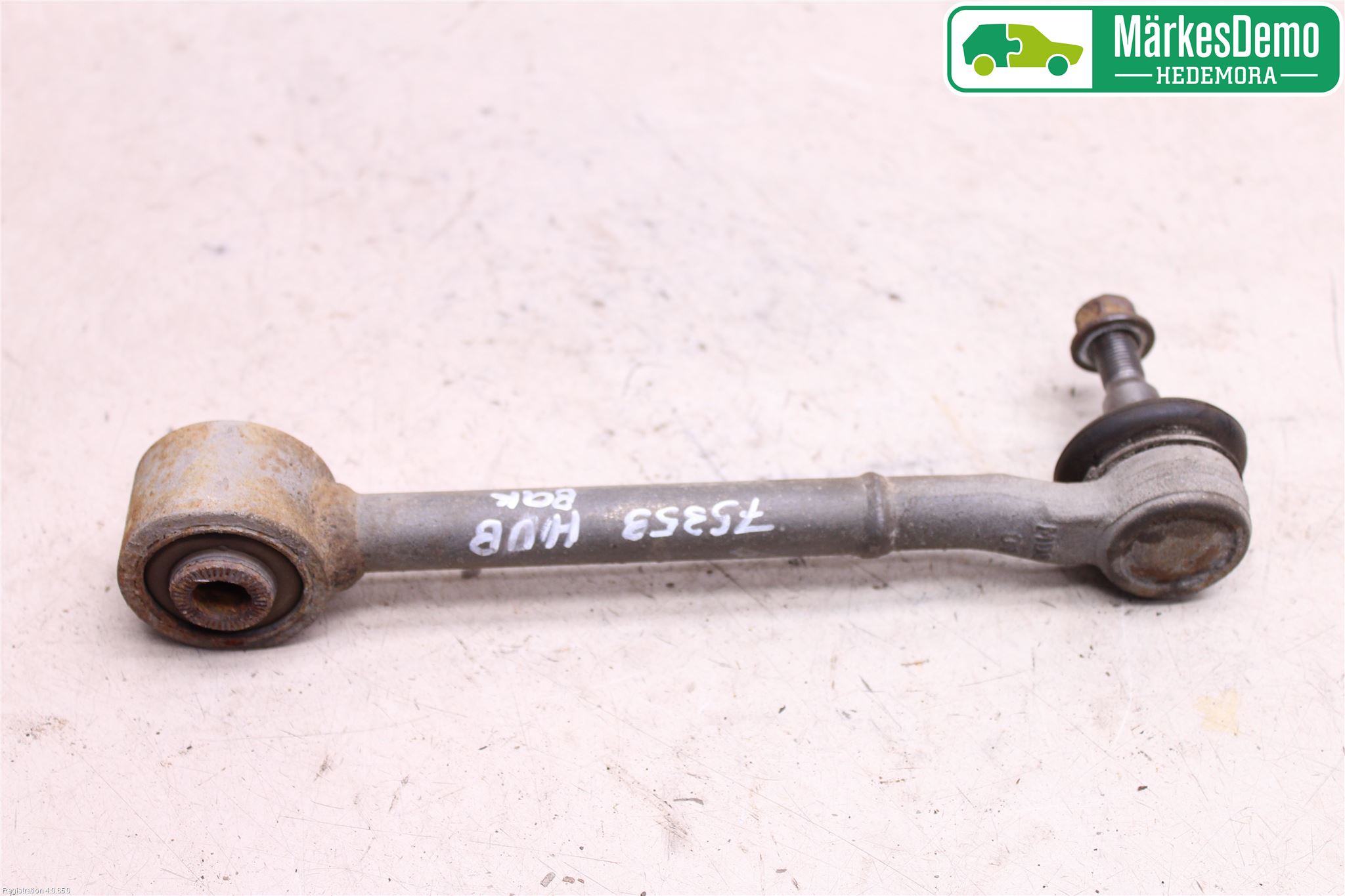 Toyota AVENSIS 16-18 Bärarm Bak Höger