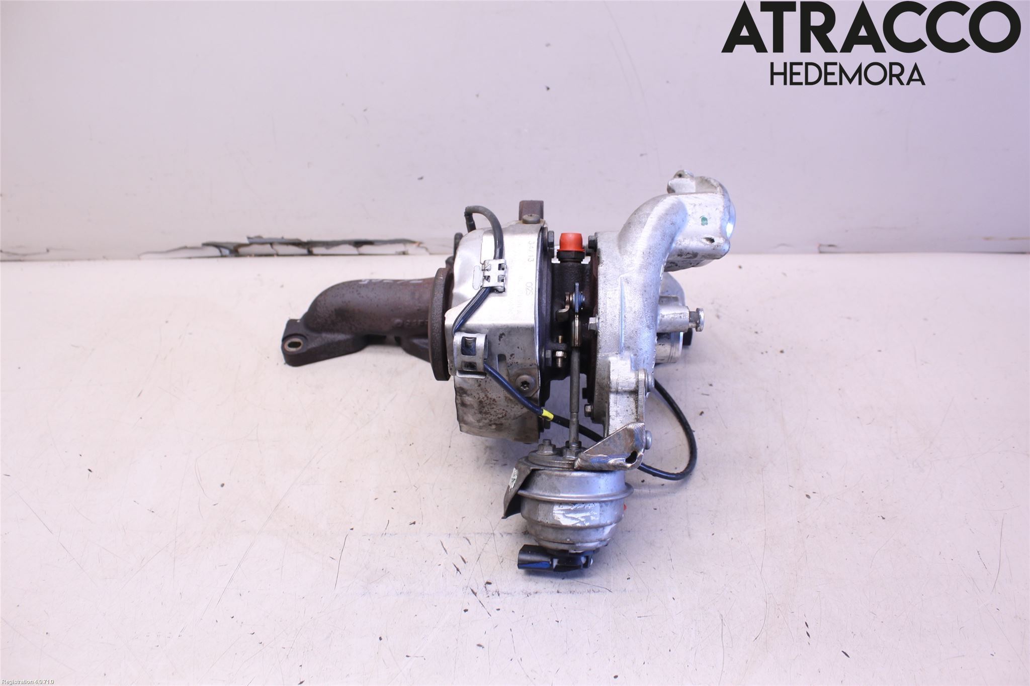 Volkswagen VW PASSAT 11-14 Turboaggregat