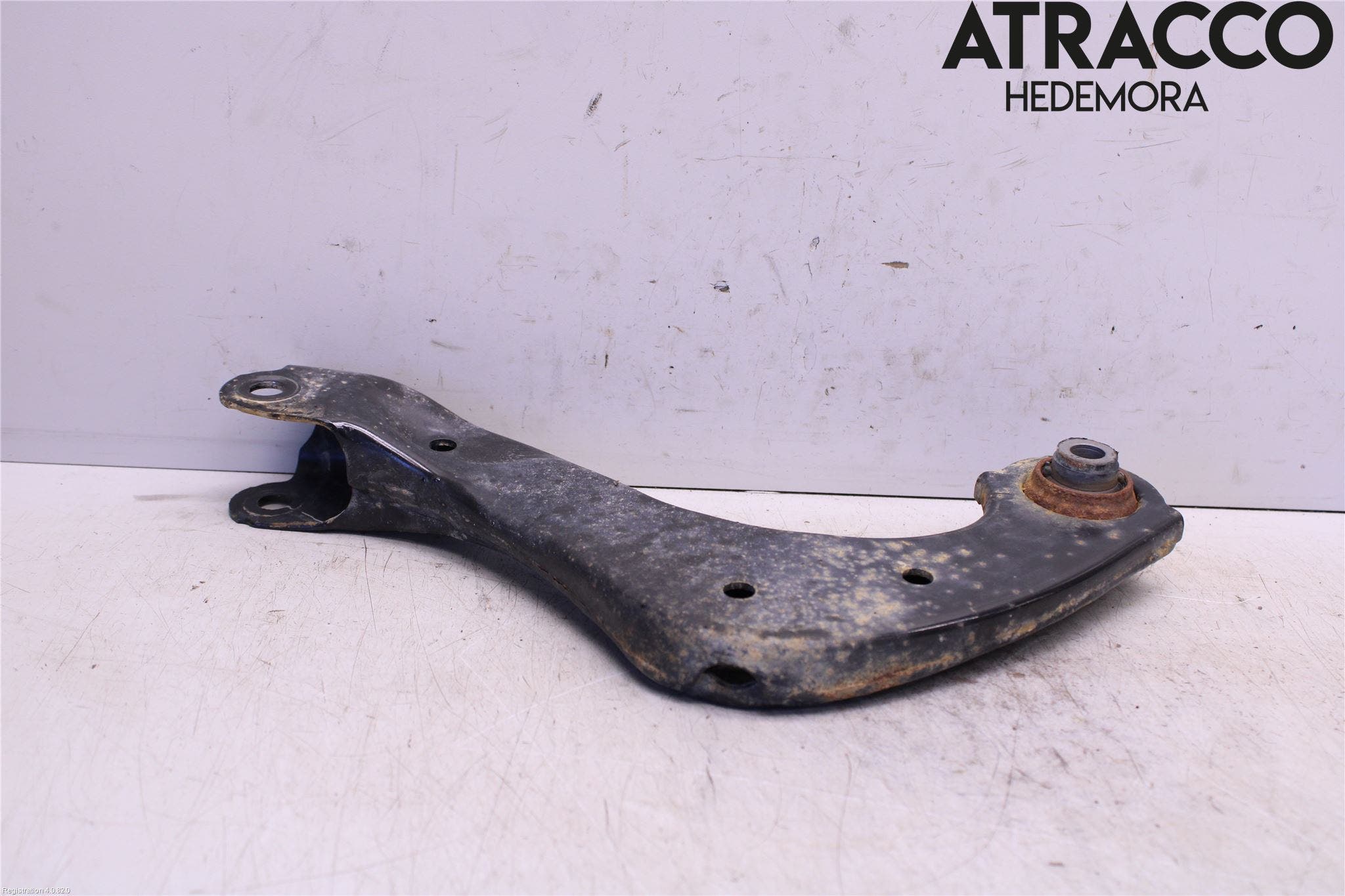 Toyota C-HR 16-23 Bärarm Bak Höger