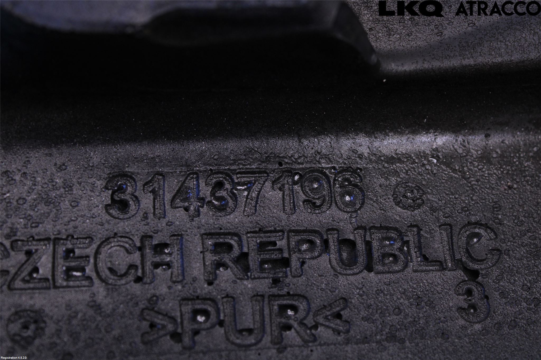 Volvo V70 14-16 Motorkåpa