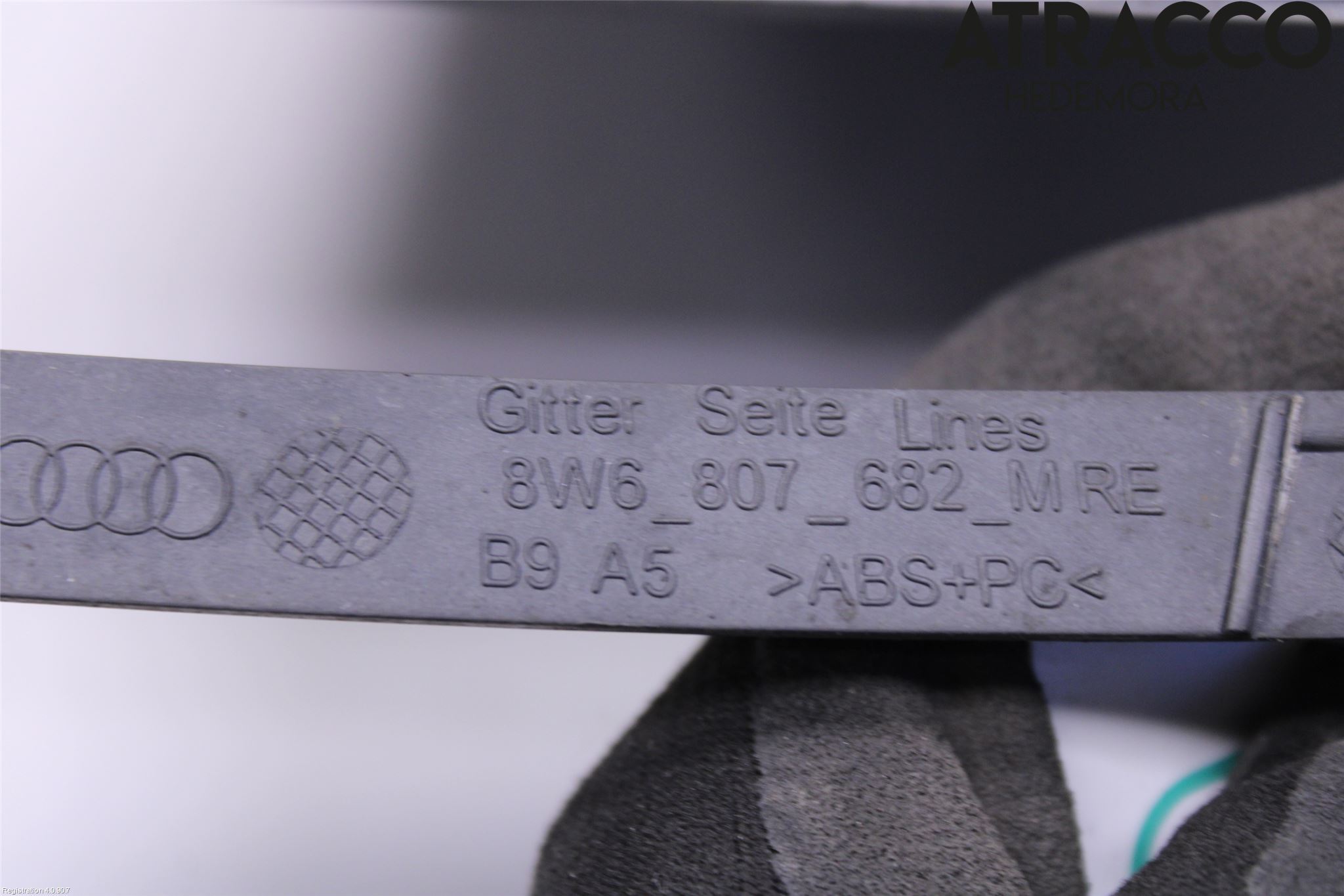 Audi A5 17- Grilldel Höger