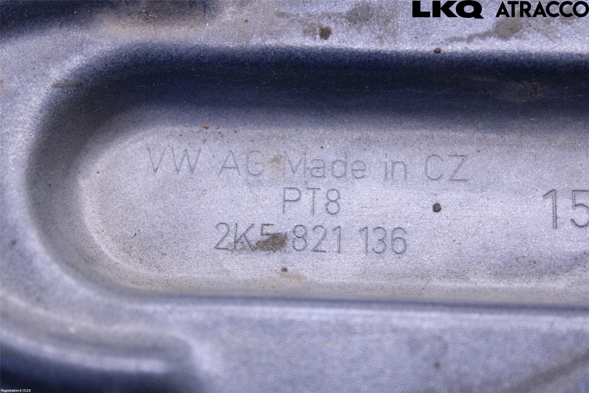 Volkswagen VW CADDY 16-20 Skärmfäste Fram Hö