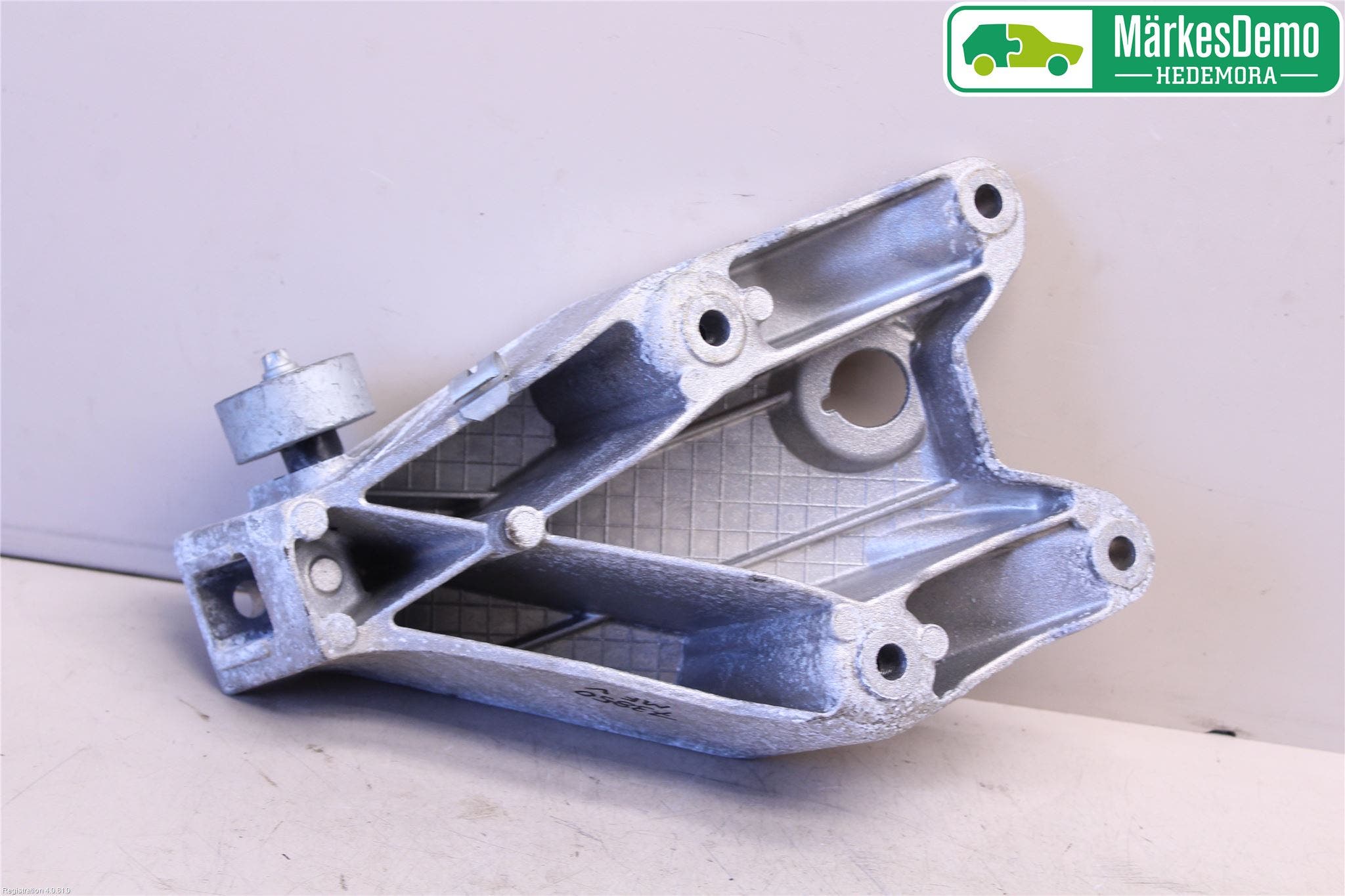 BMW 5 F10/F11/F18 09-17 Motorfäste