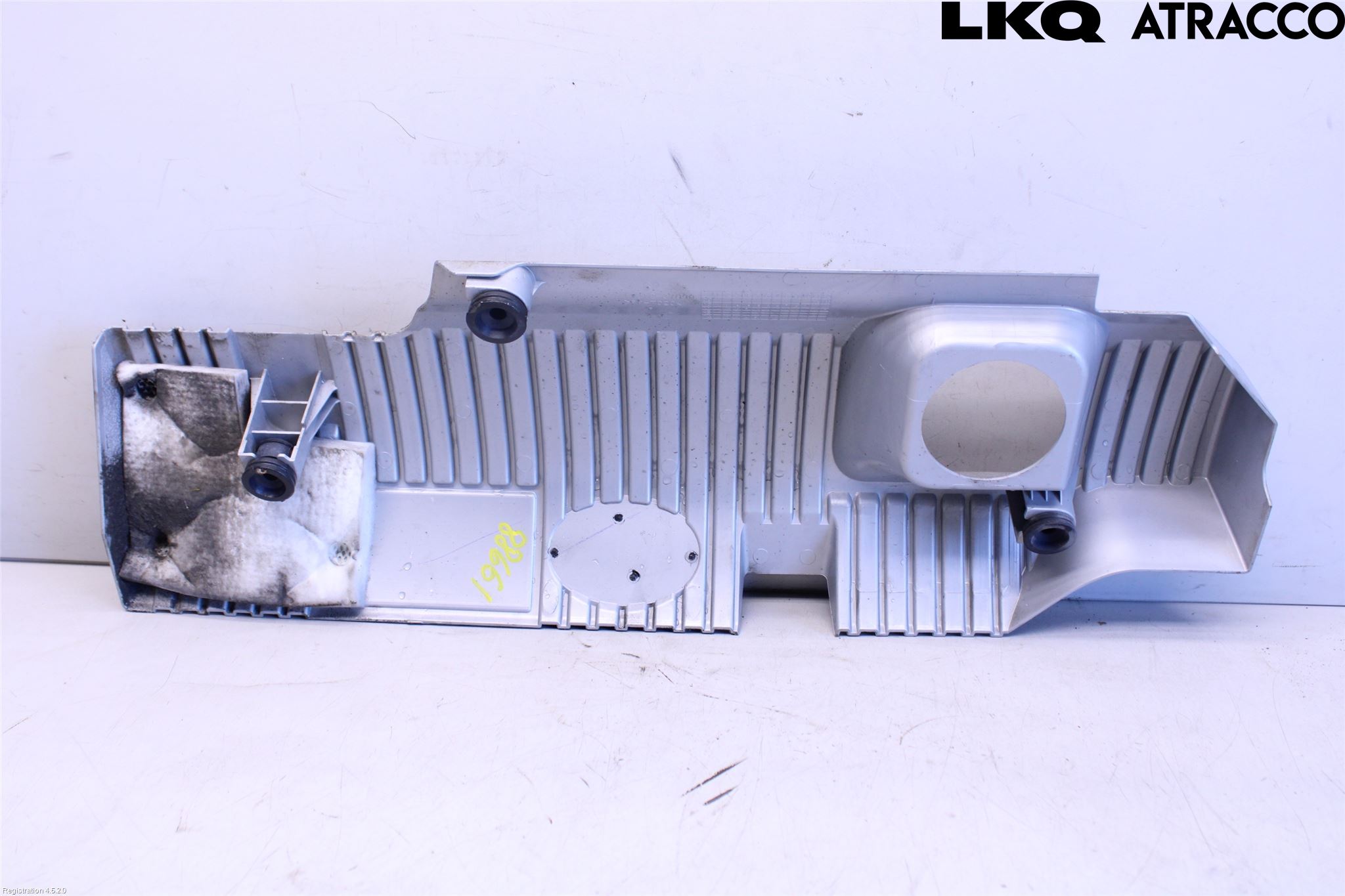Toyota AURIS 13-19 Motorkåpa