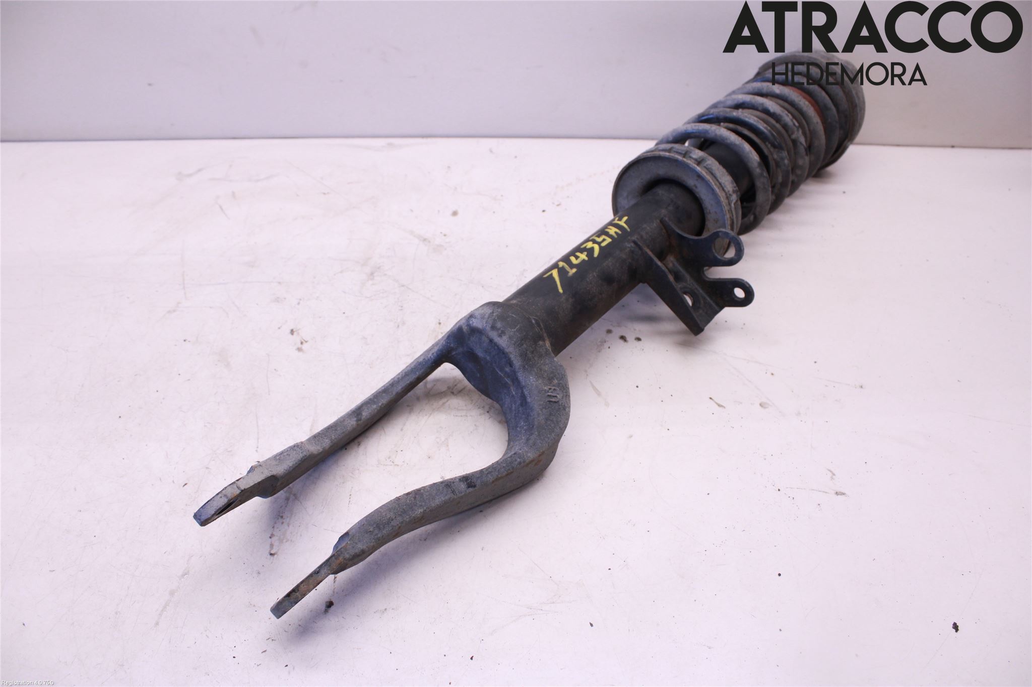 BMW 5 F10/F11/F18 09-17 Fjäderben Fram Höger