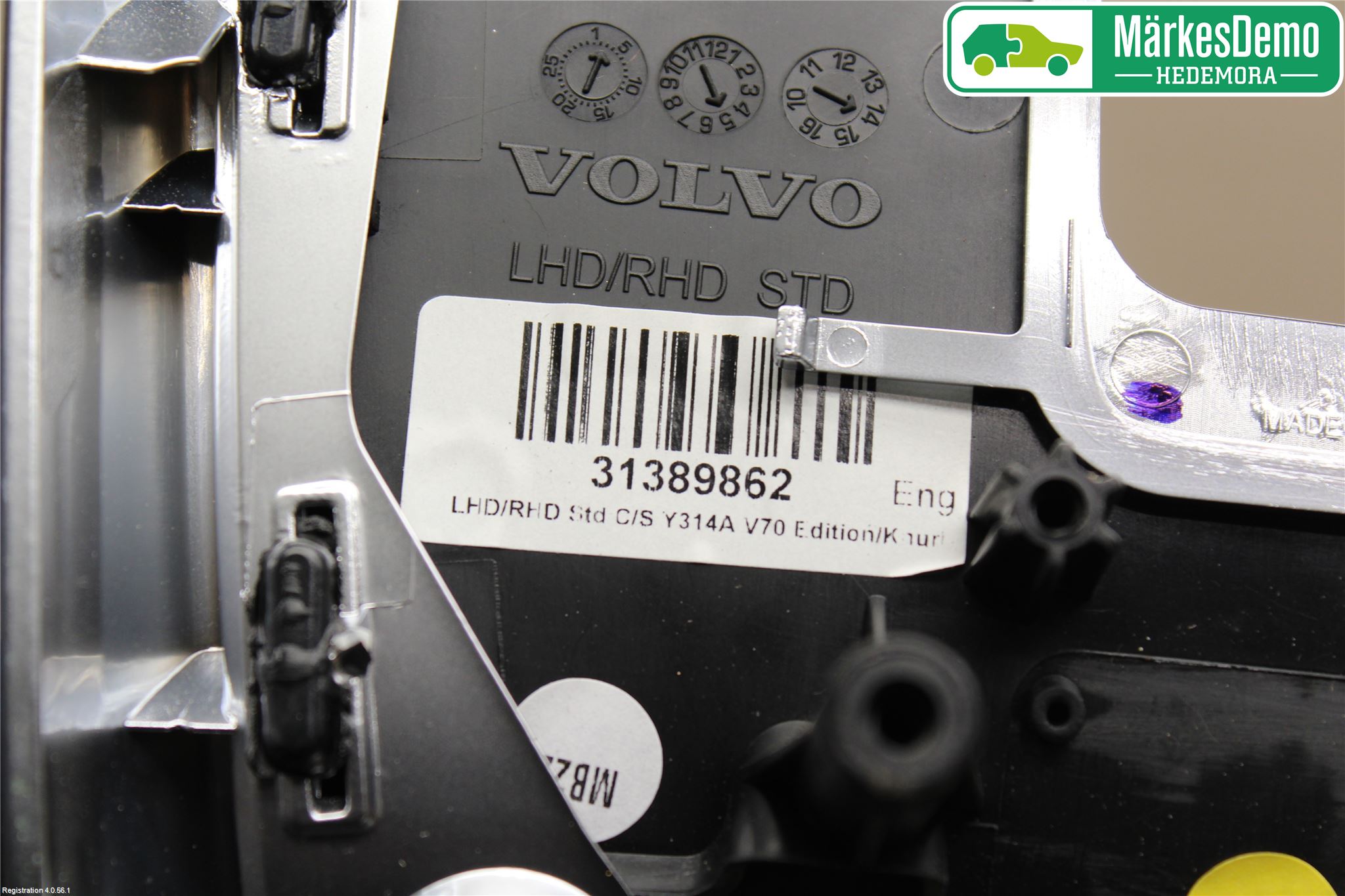 Volvo V70 14-16 Instrumentkonsoll Mitt