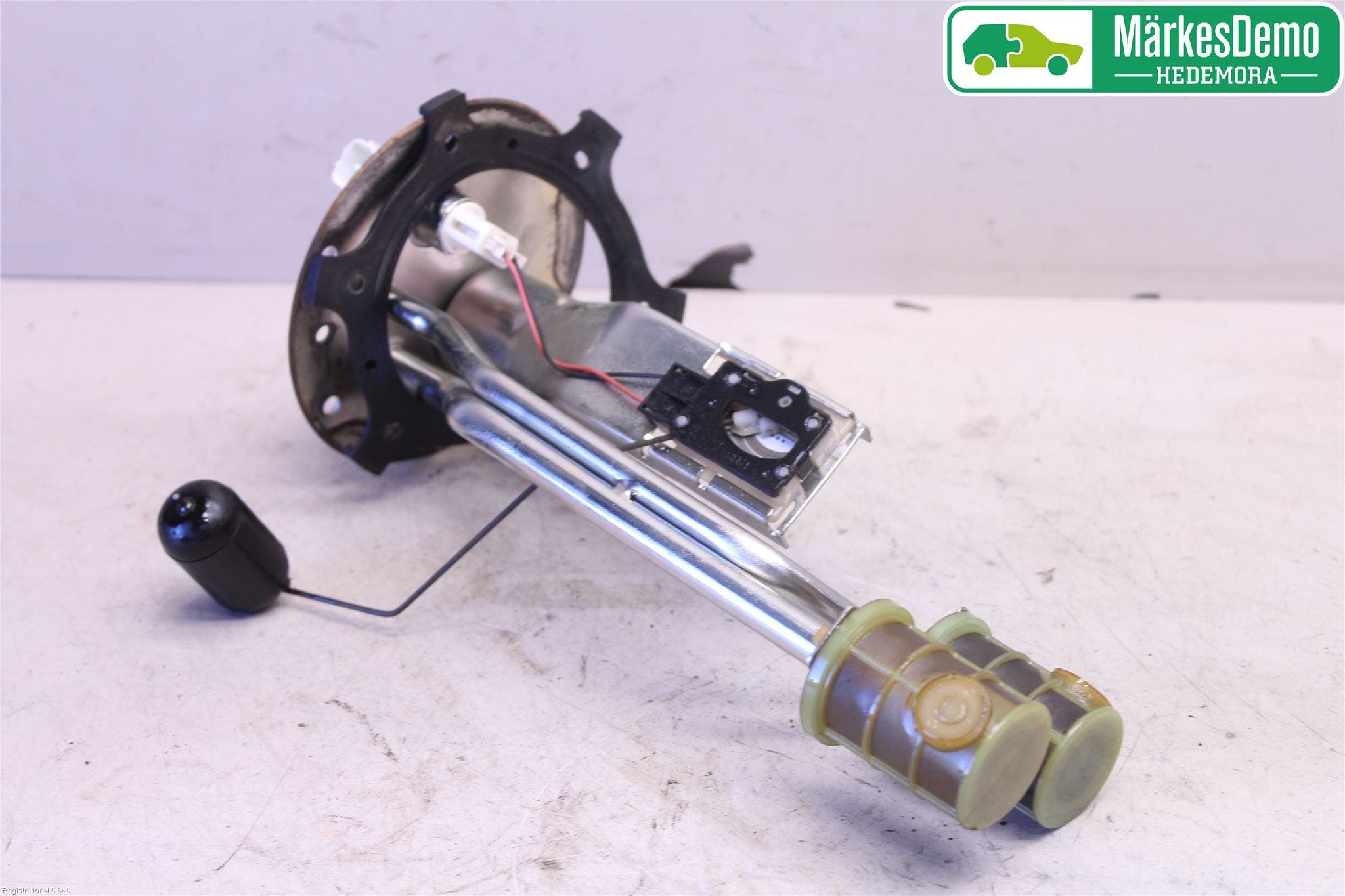 Mitsubishi L200 06-15 Givare Tank