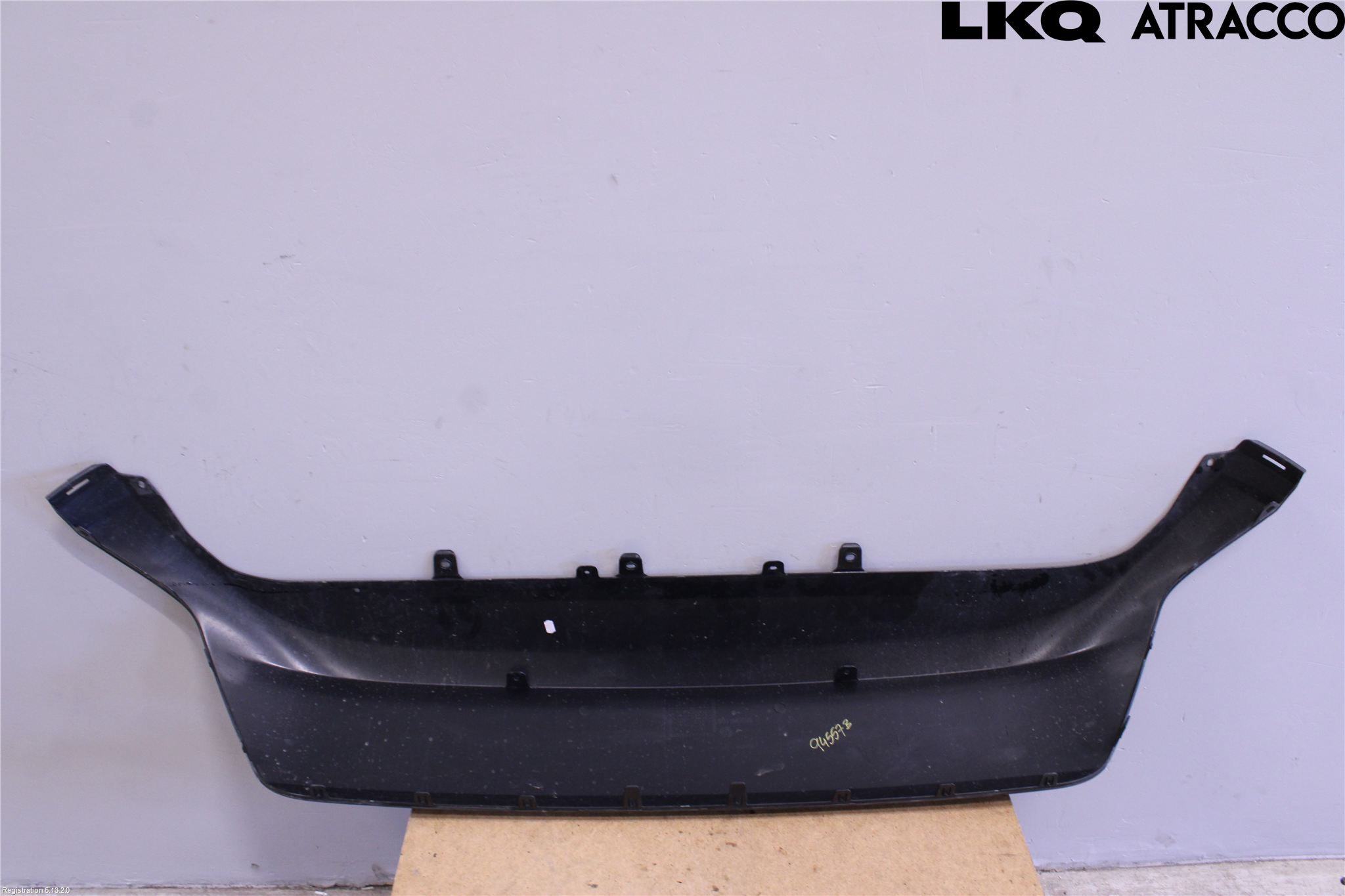 Toyota YARIS CROSS XP21 21- Stötfångardel Bak Mitt