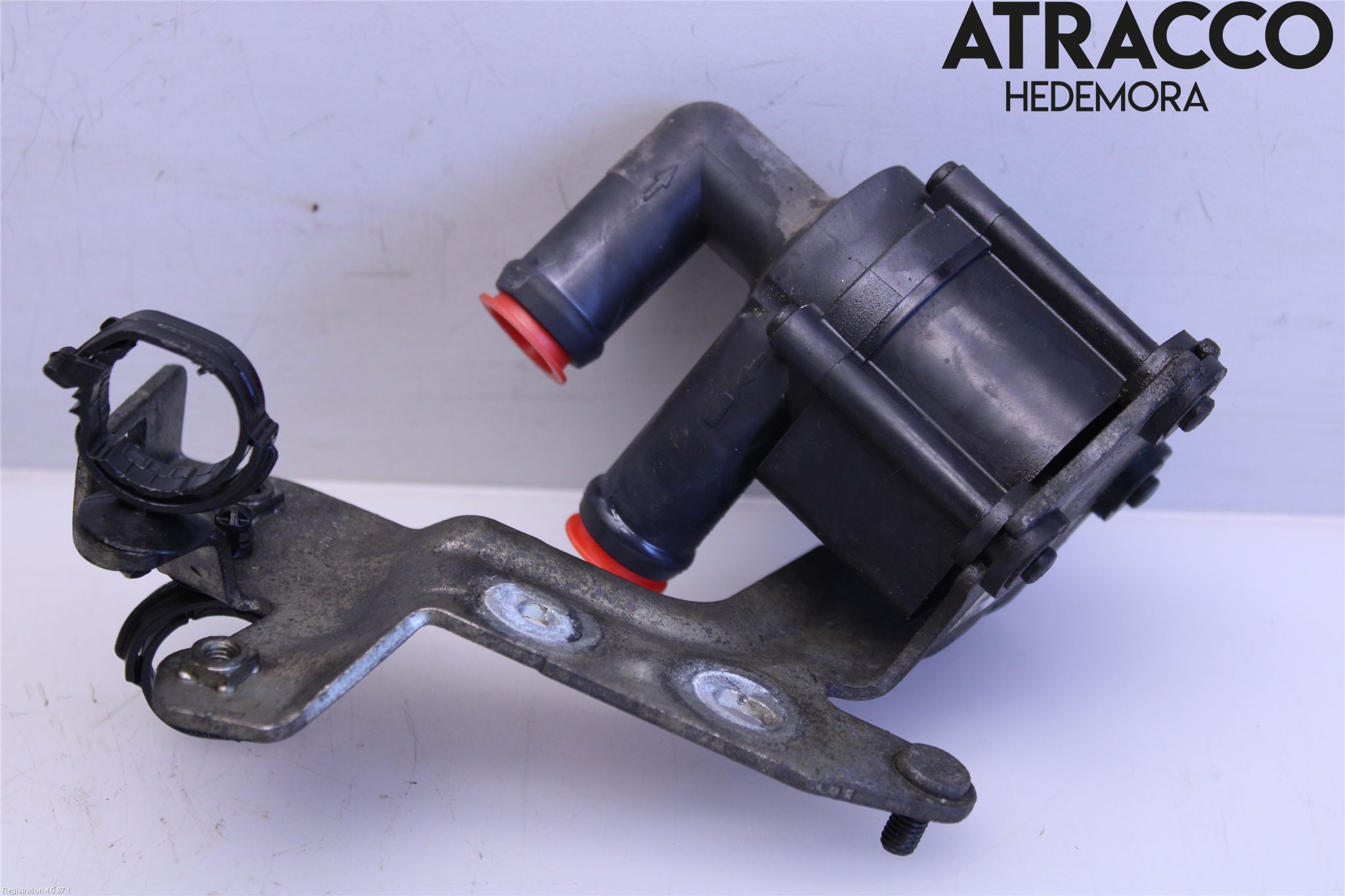 Volvo V90 17->> Vattenpump