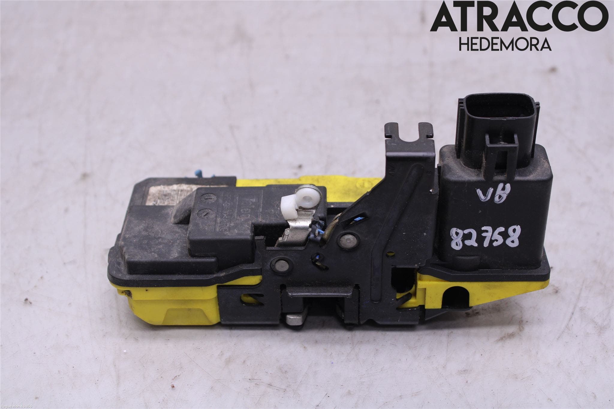 Volvo XC70 05-07 Låskista-Dörrlås