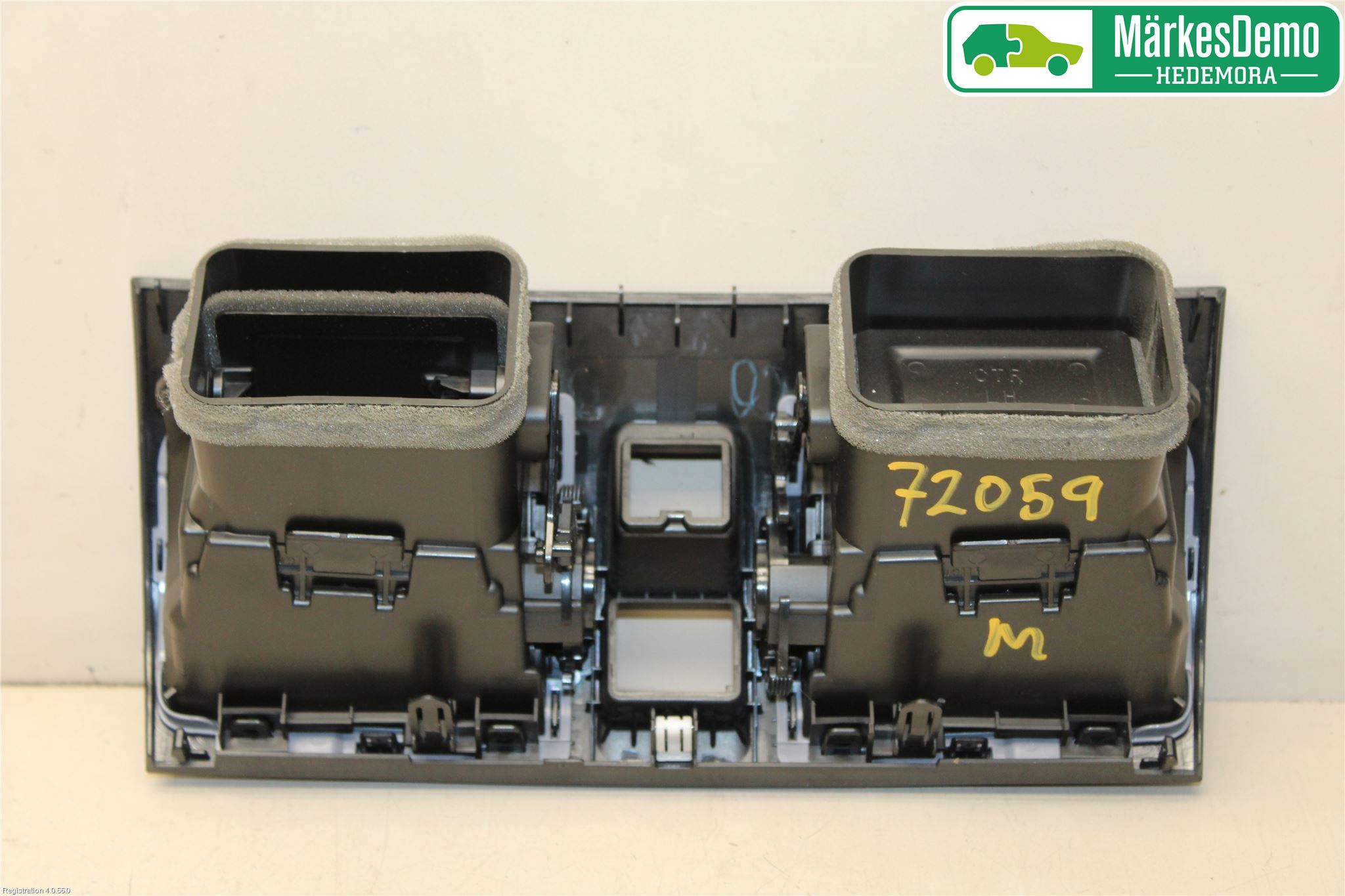 Subaru LEVORG 14-20 Defrosterkanal-Munstycke