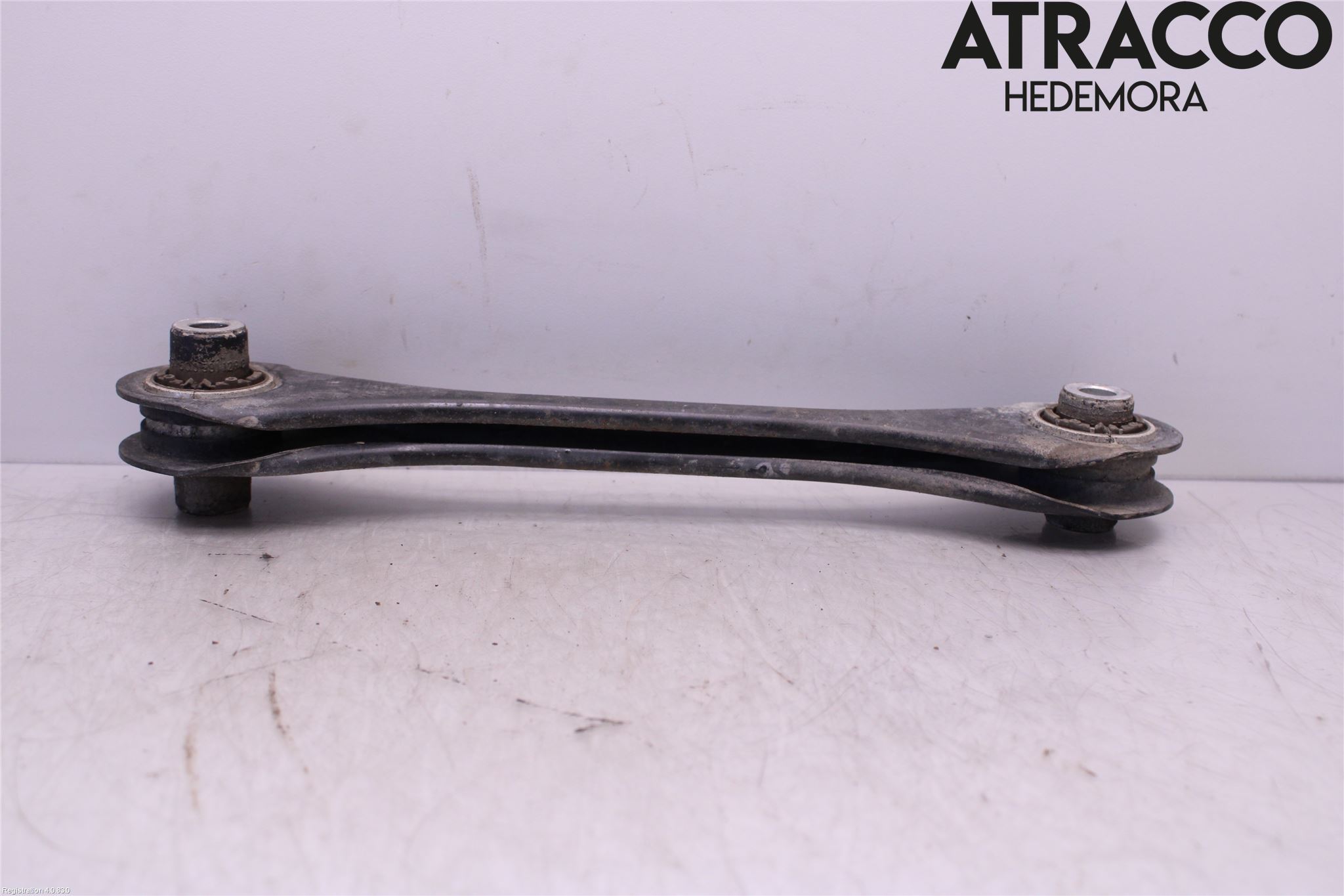 Volkswagen VW TIGUAN 16-24 Bärarm Bak Höger
