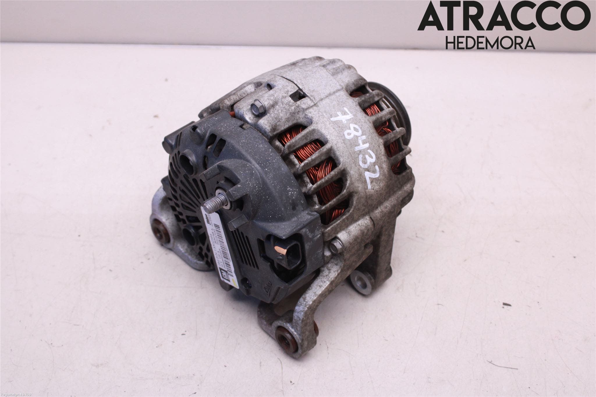 Opel ASTRA J 10-15 Generator