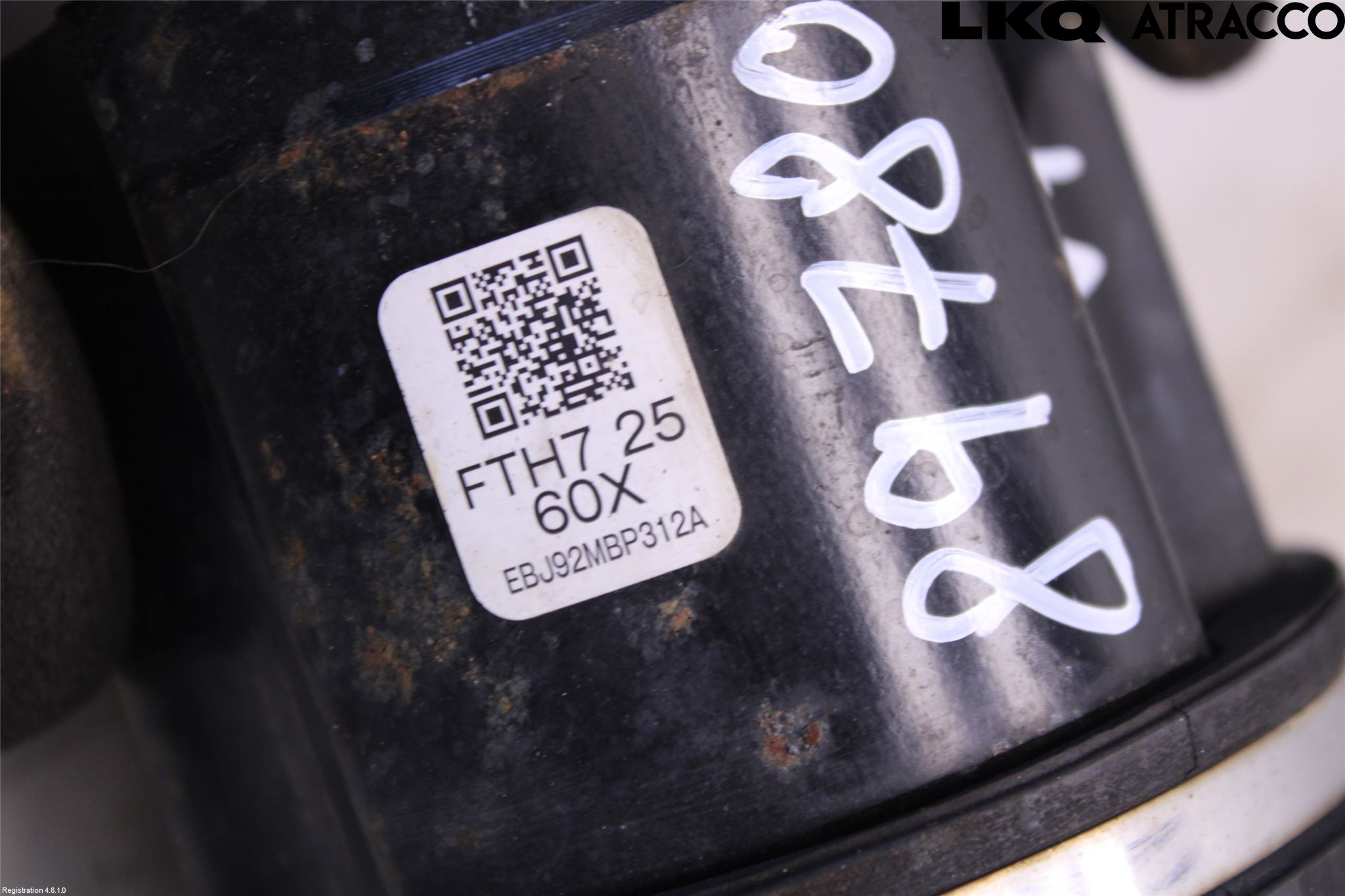 Mazda CX-5 17- Drivaxel Fram Vänster