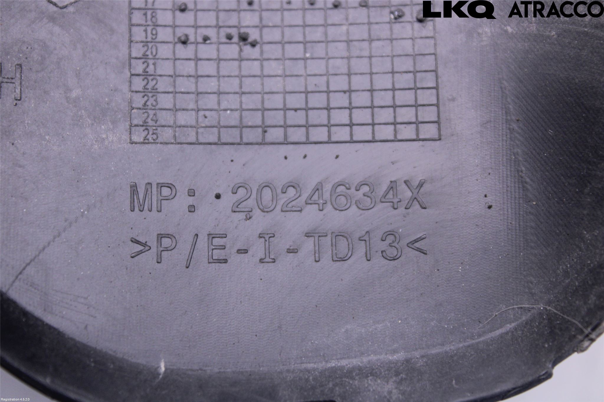 Dacia DUSTER 18-24 Dimljussarg Fram