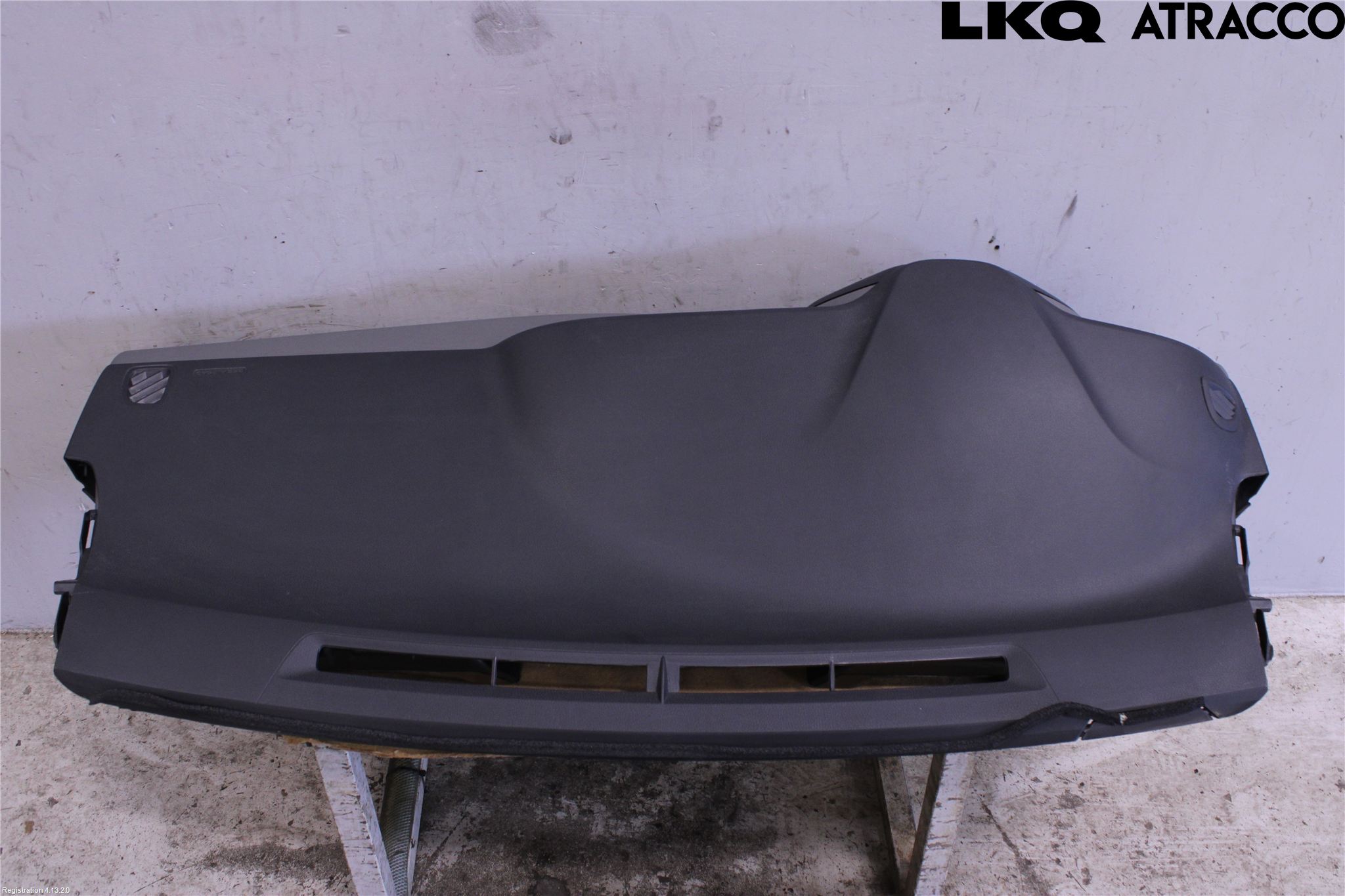 Toyota YARIS XP130 15-20 Instrumentbräda