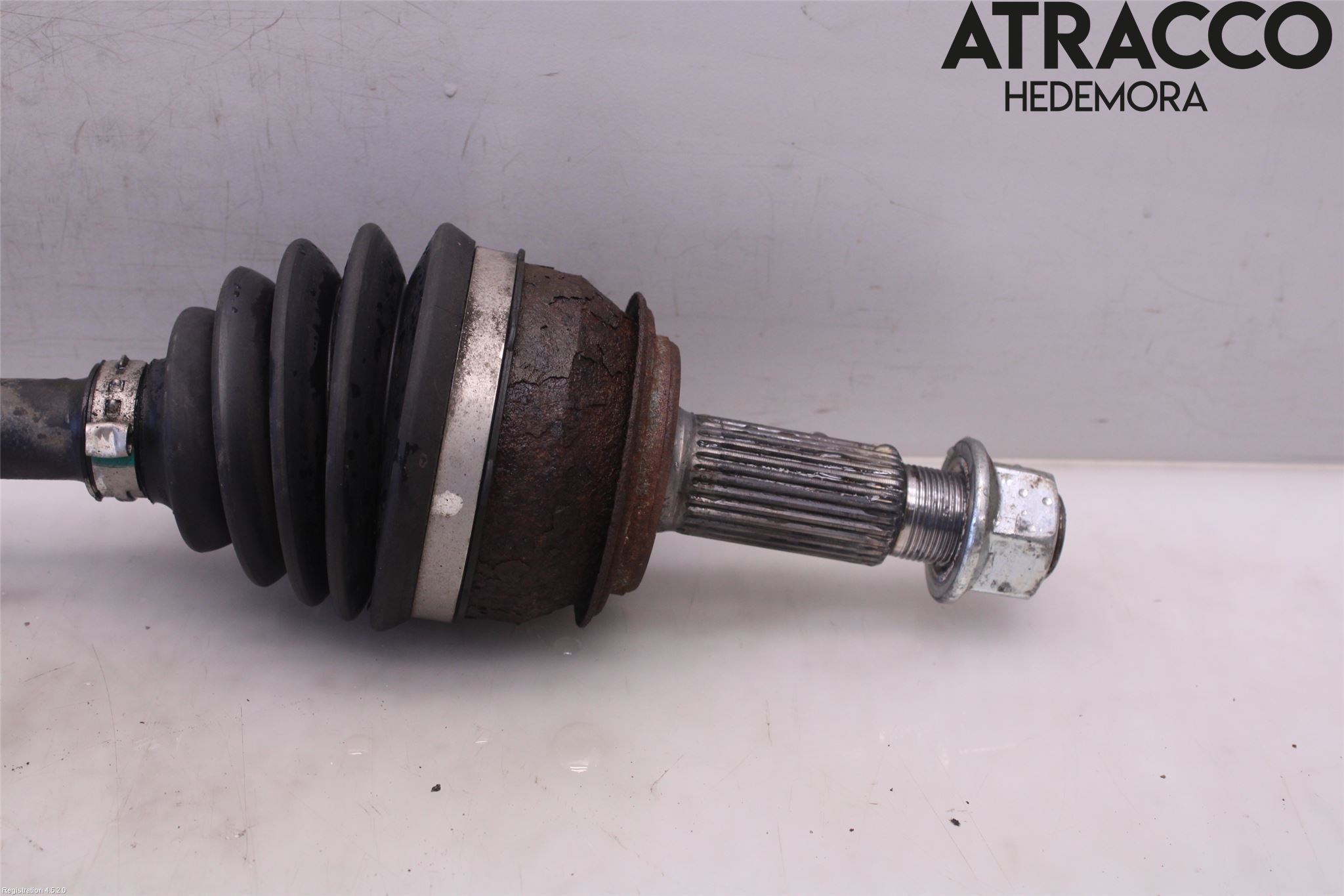 Nissan QASHQAI 14-17 Drivaxel Fram Vänster