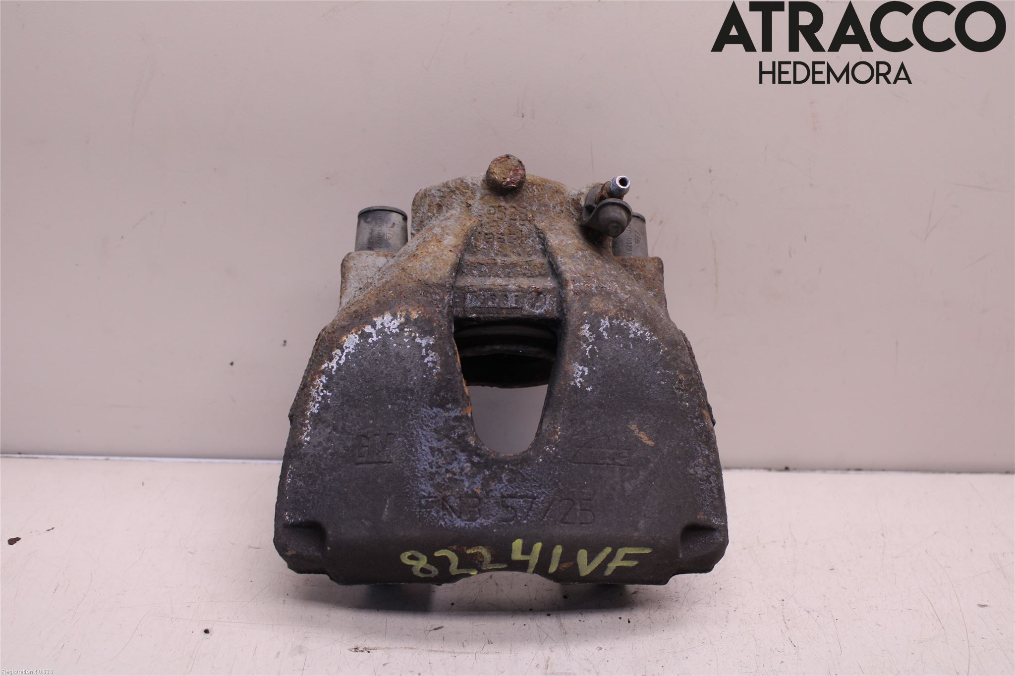 Saab 9-5     06-10 Bromsok Fram Vänster