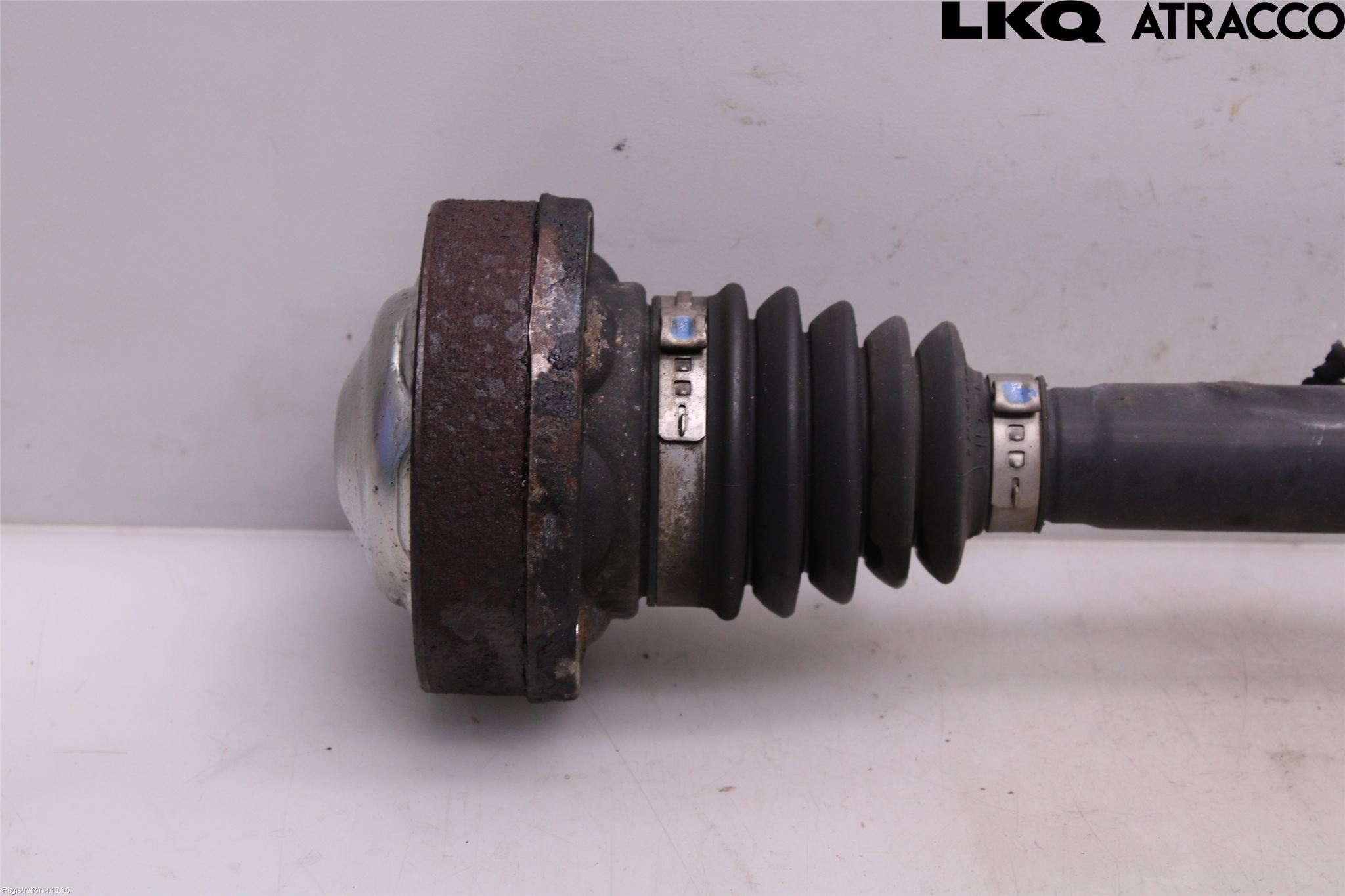Audi A8/S8 4E  02-09 Drivaxel Bak Vänster