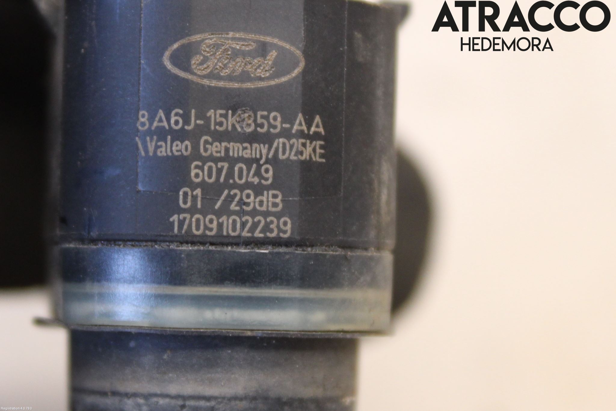 Ford KUGA 08-12 Parkeringshjälp Frontsensor