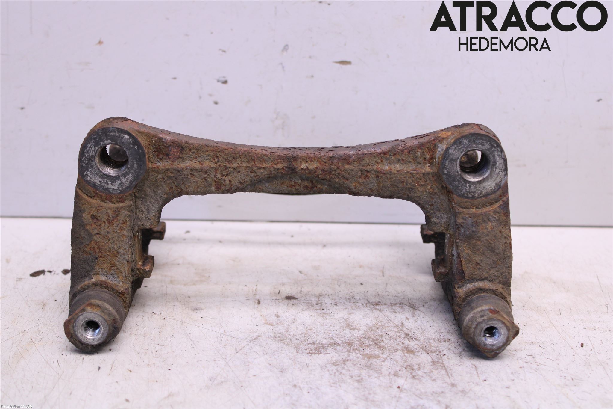 Mazda CX-5 12-17 Bromsokshållare