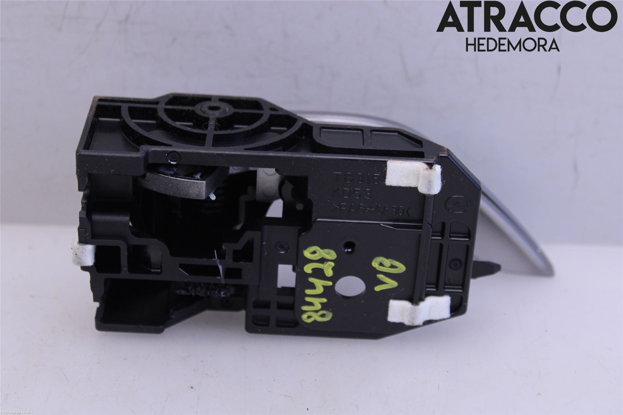 Mazda CX-3 Dörrhandtag Inre Vä