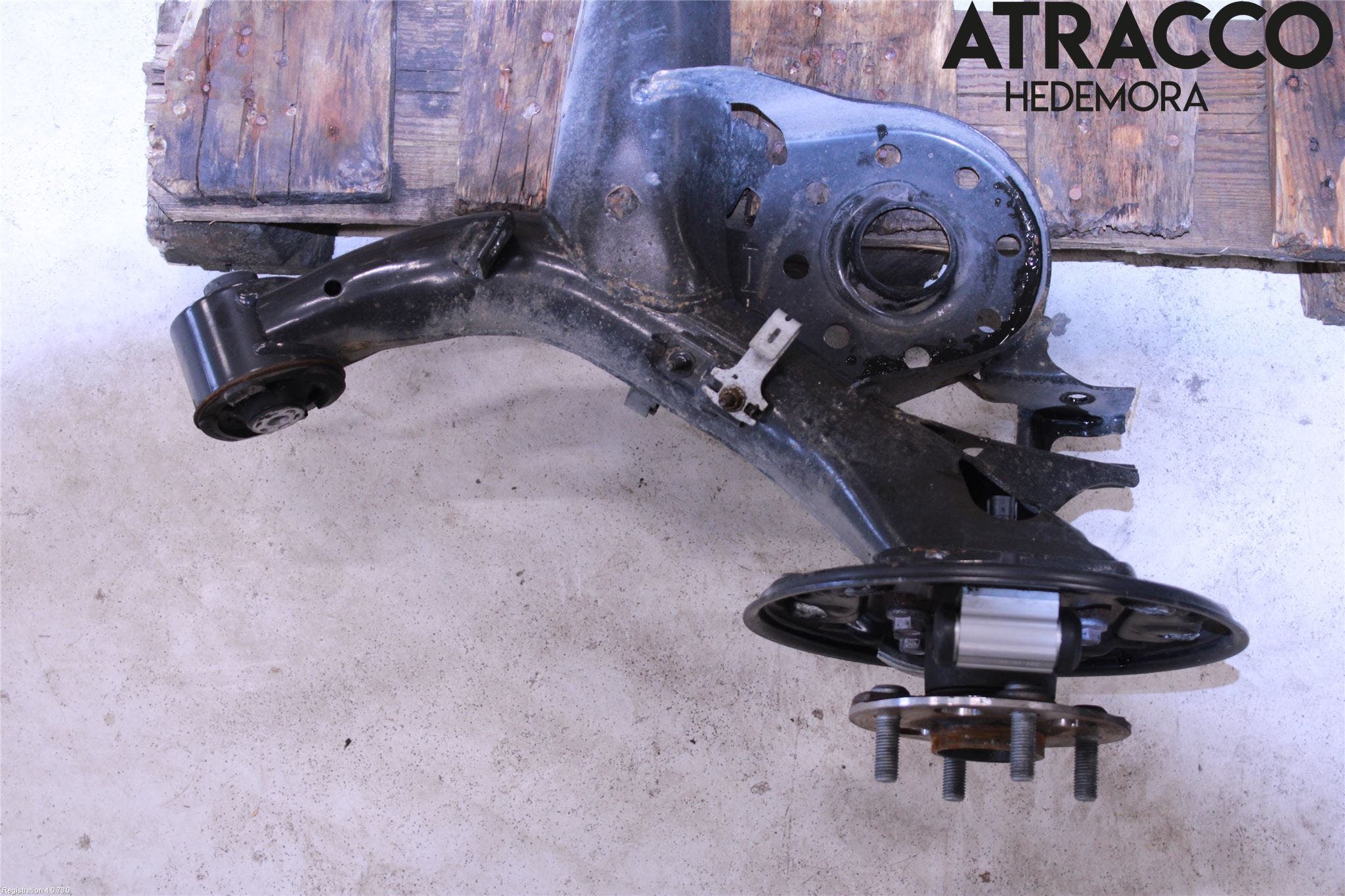 Toyota YARIS XP130 15-20 Bakaxelbalk