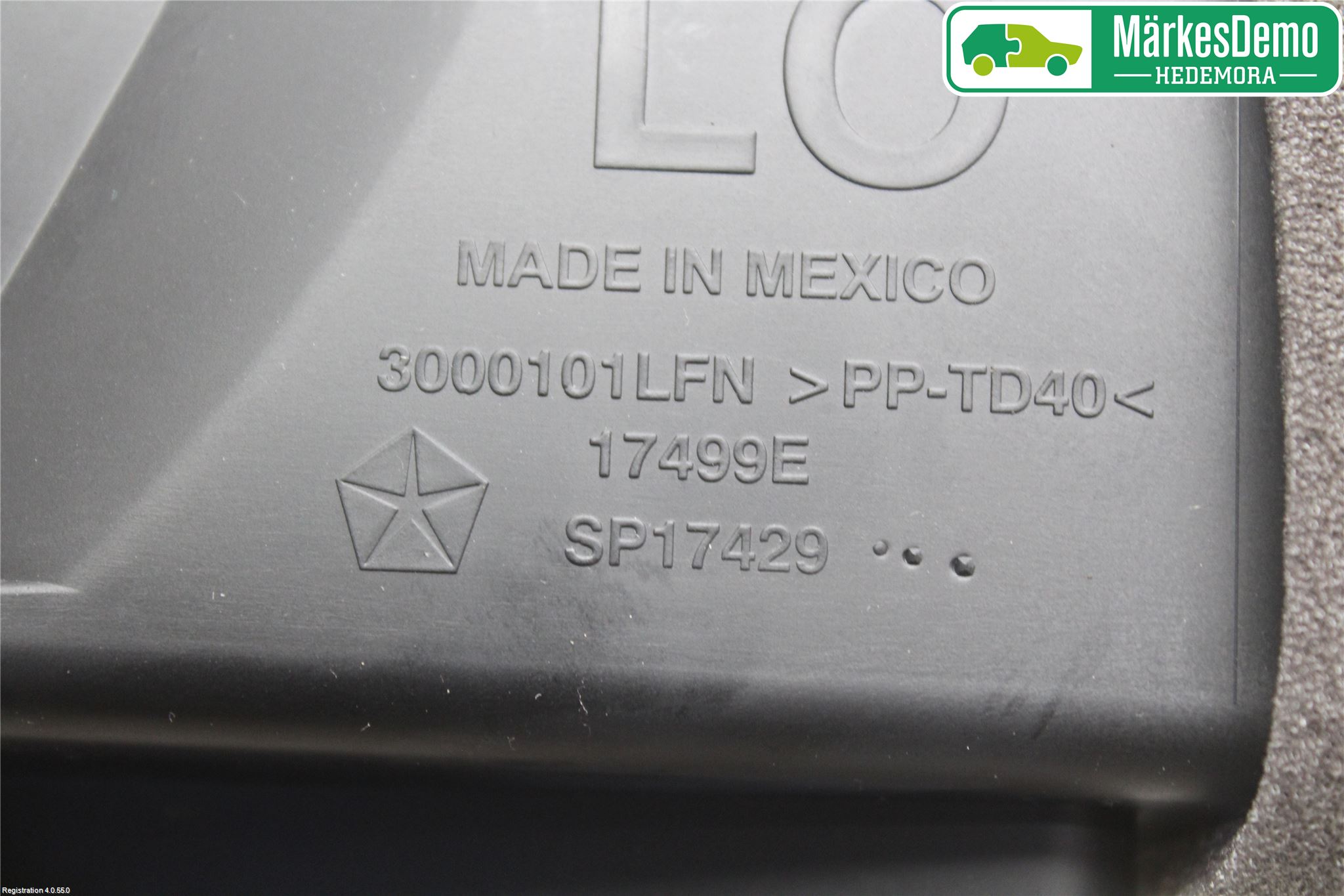 Fiat FREEMONT Defrosterkanal-Munstycke