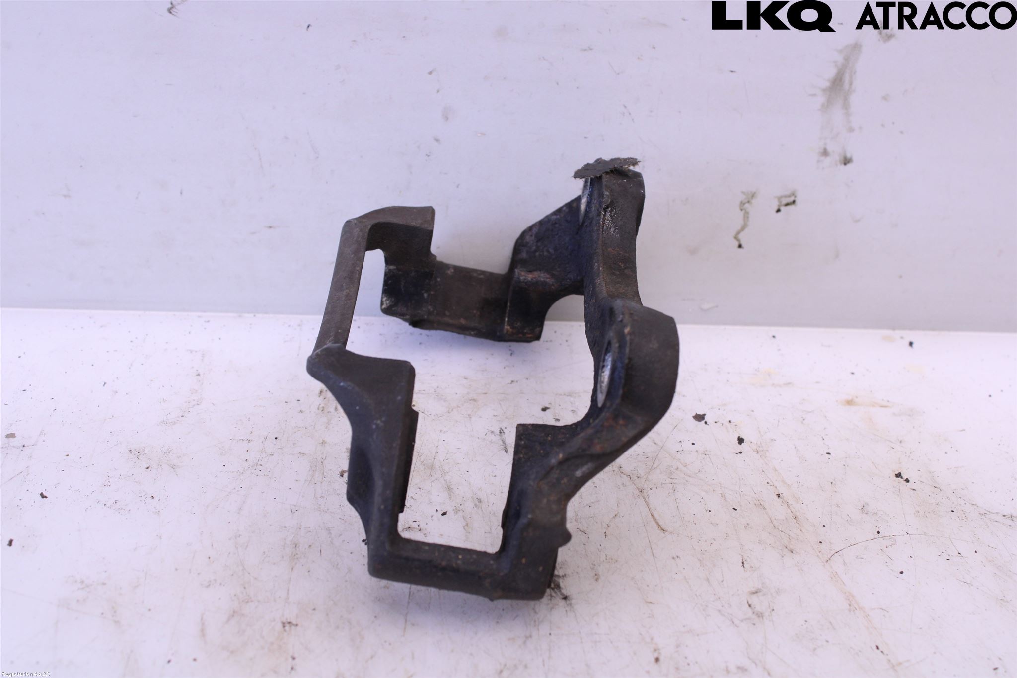 Opel MOVANO B 10-22 Bromsokshållare