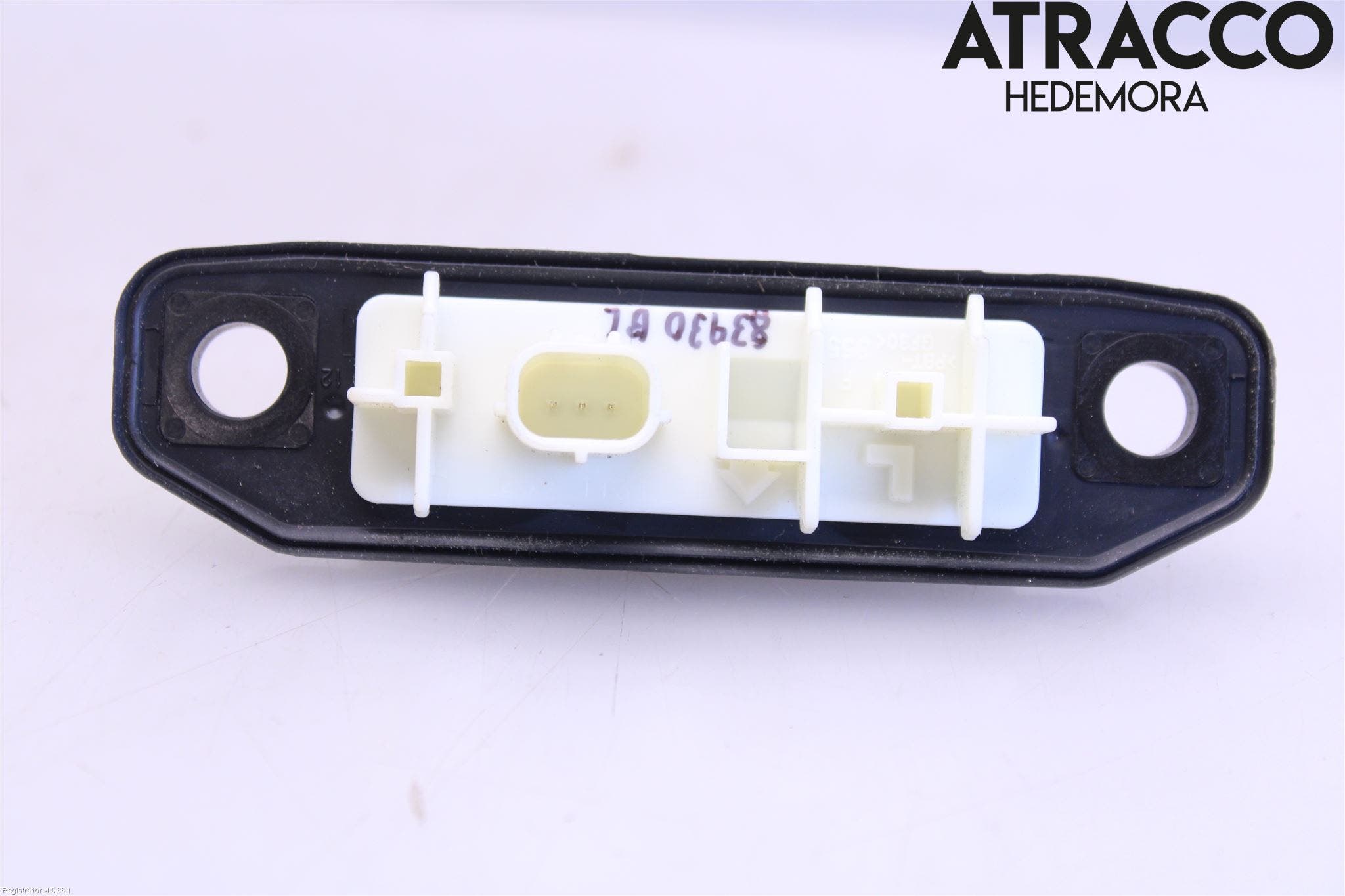 Toyota YARIS CROSS XP21 21- Bakluckehandtag