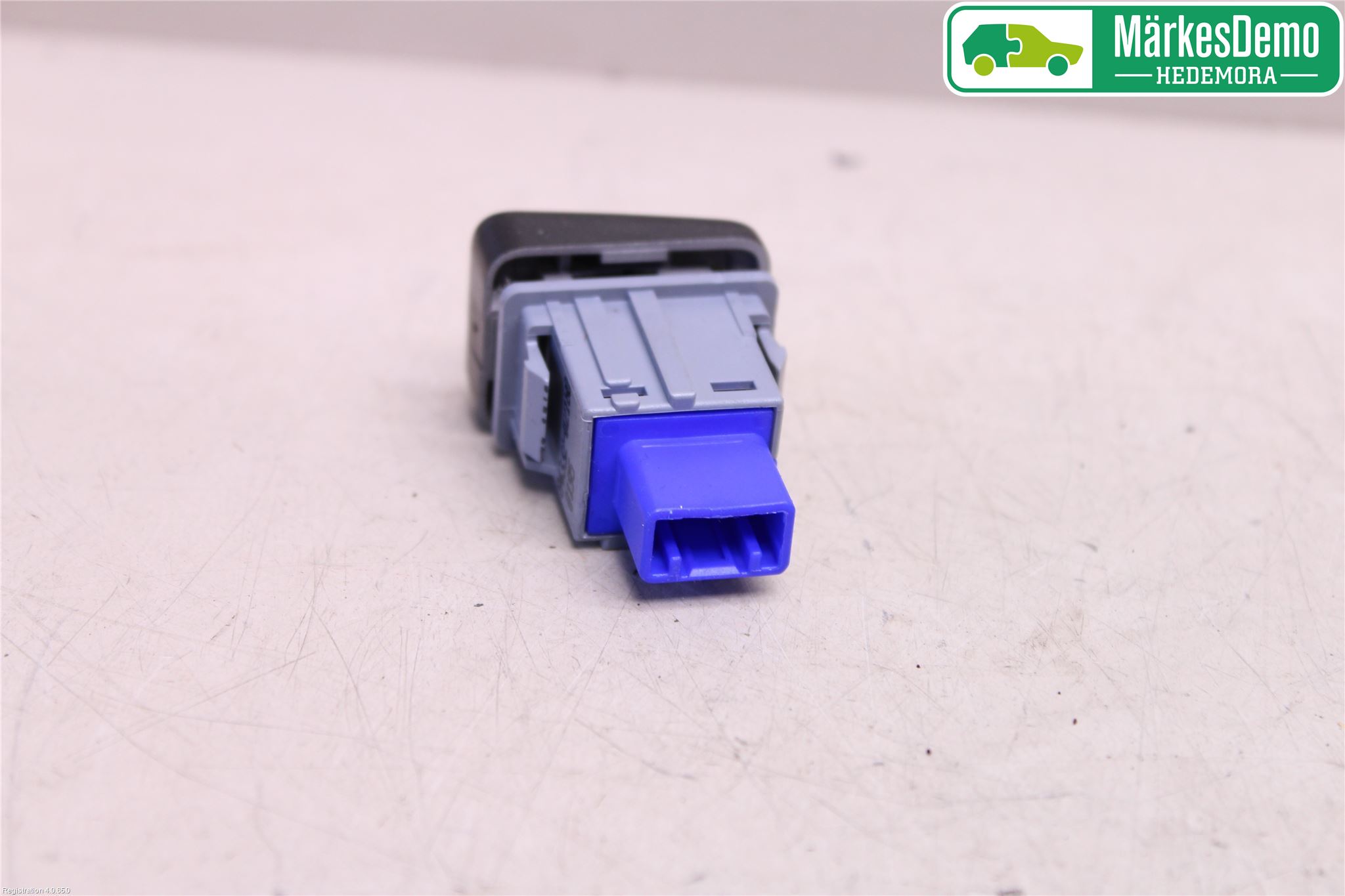 Toyota AURIS 13-19 Strömställare Varnings