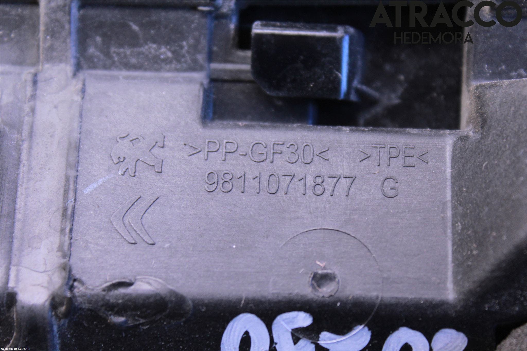 Peugeot 5008 17-24 Bakruta - Dekorlist