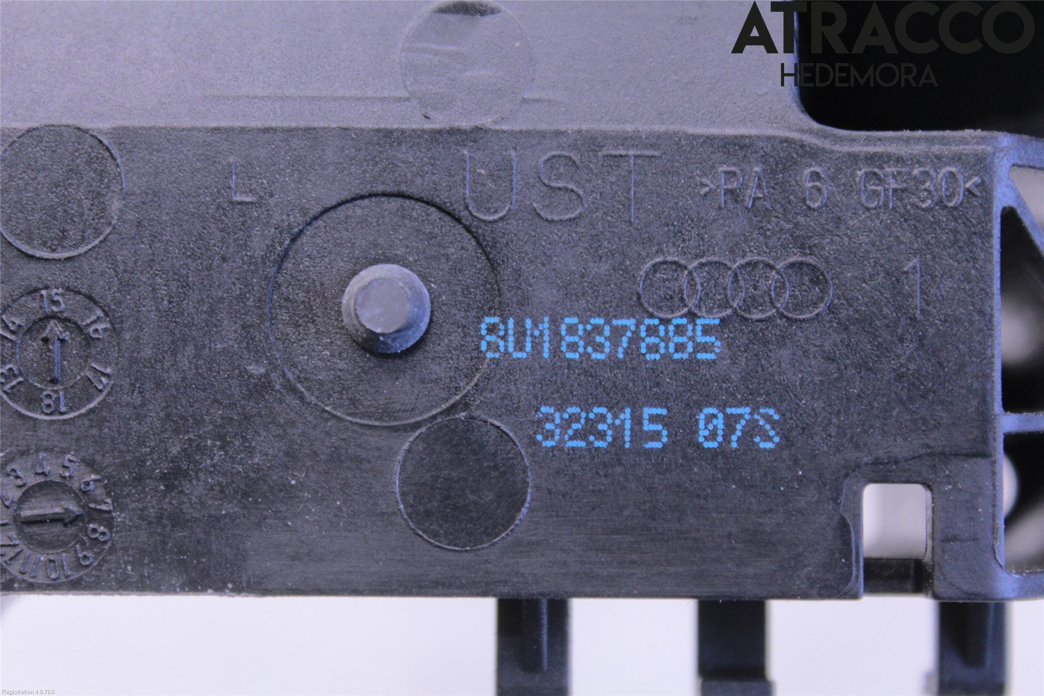 Audi Q3 8U 12-18 Dörrhandtag Yttre Vä