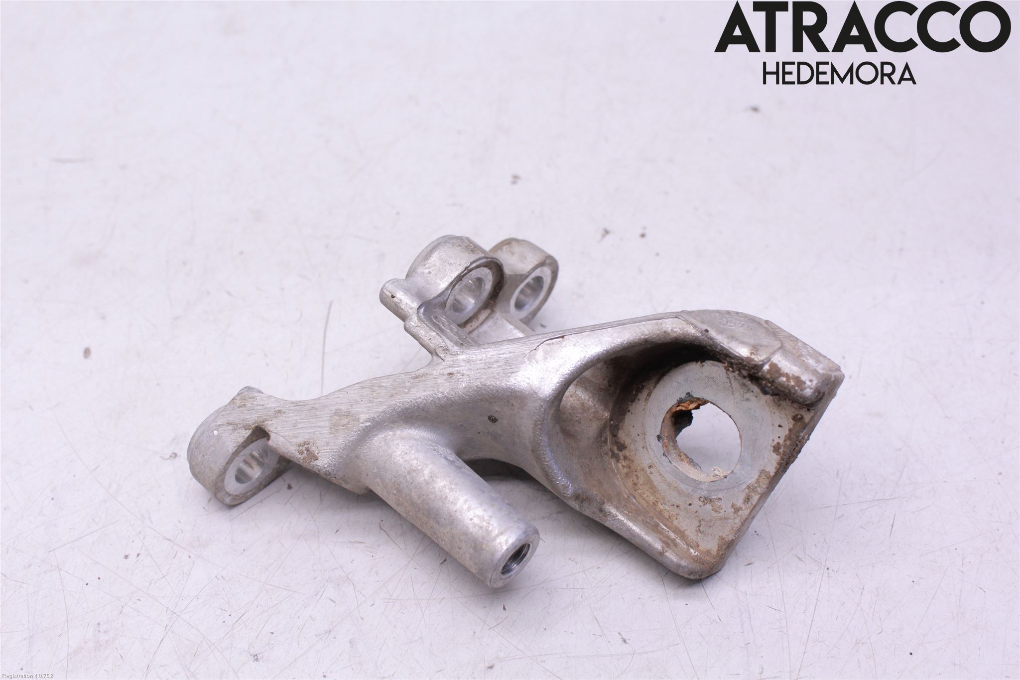 Audi A8/S8 4E  02-09 Växellådsfäste