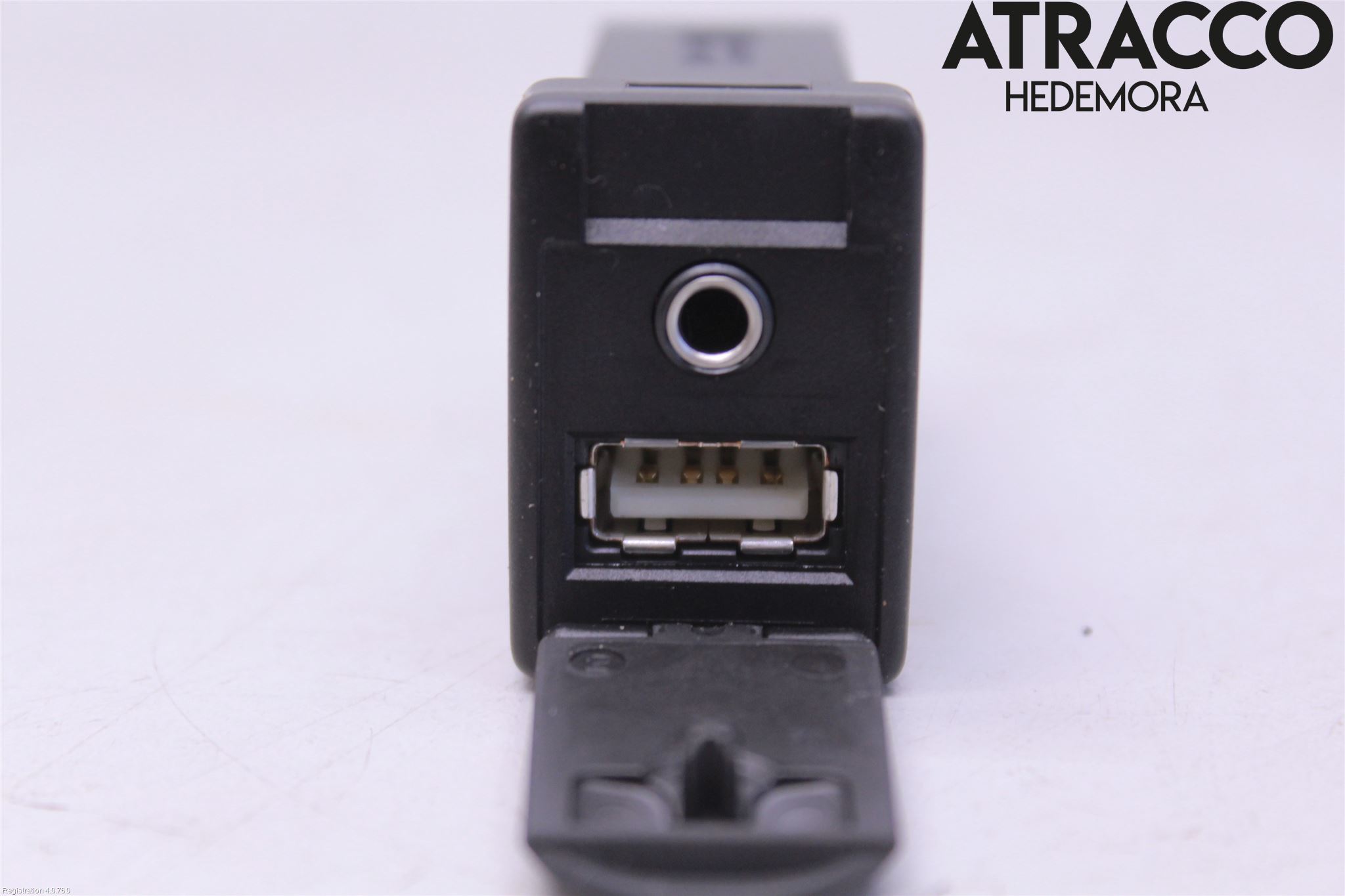 Toyota RAV4 13-18 Strömställare Övrigt