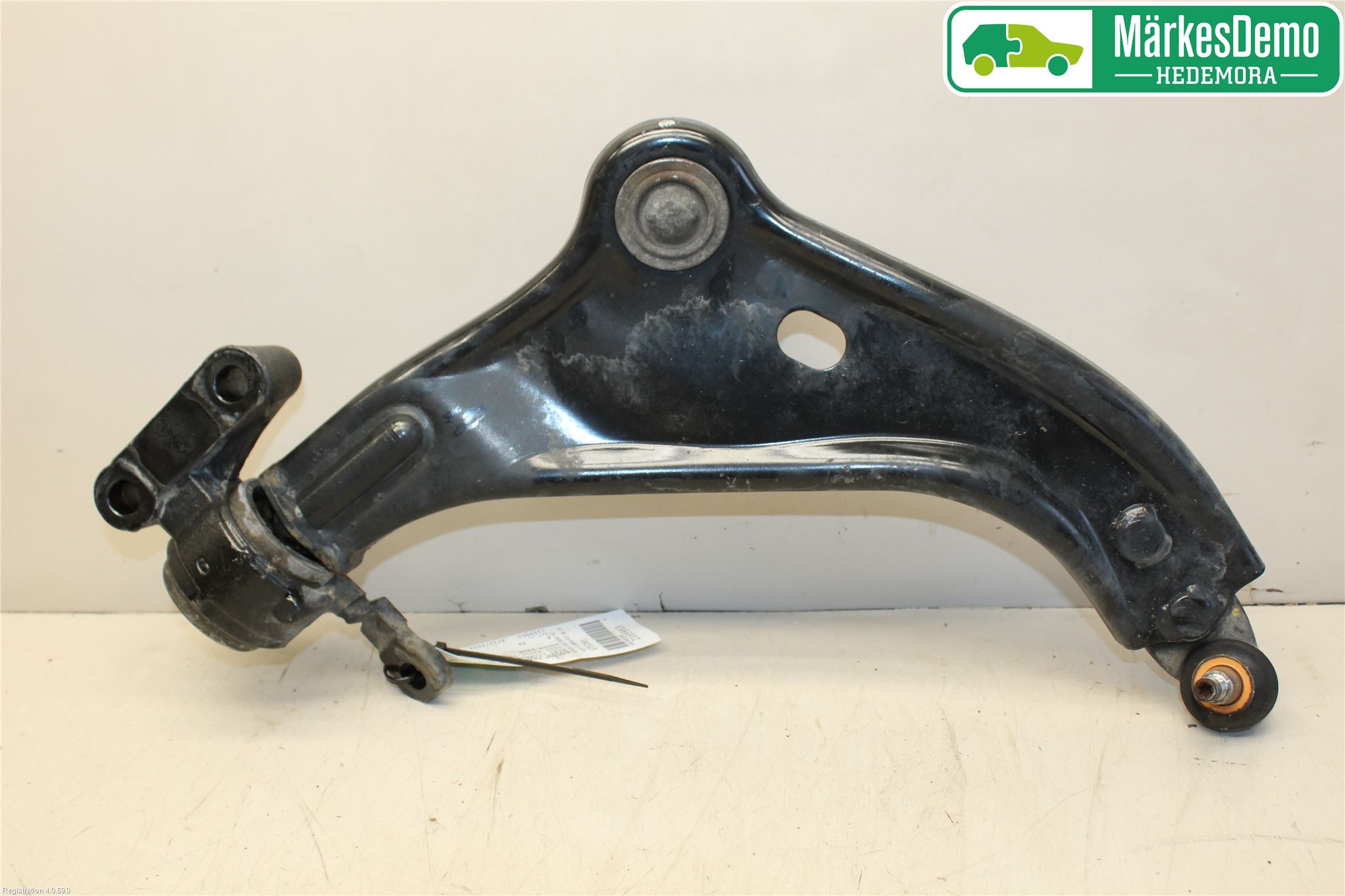Mini CLUBMAN R55 06-14 Bärarm Fram Undre Hö