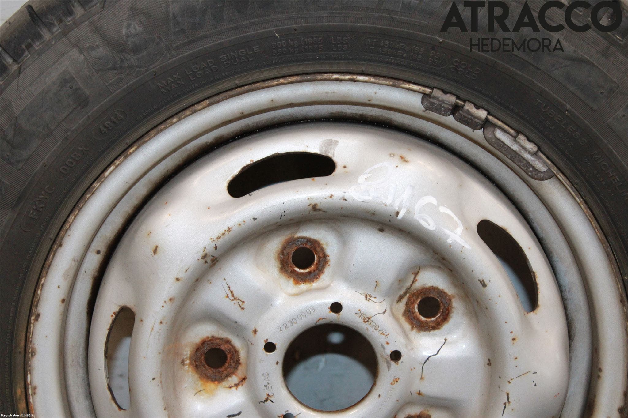 Ford TRANSIT    00-06 Sommardäck Plåtfälg 4St