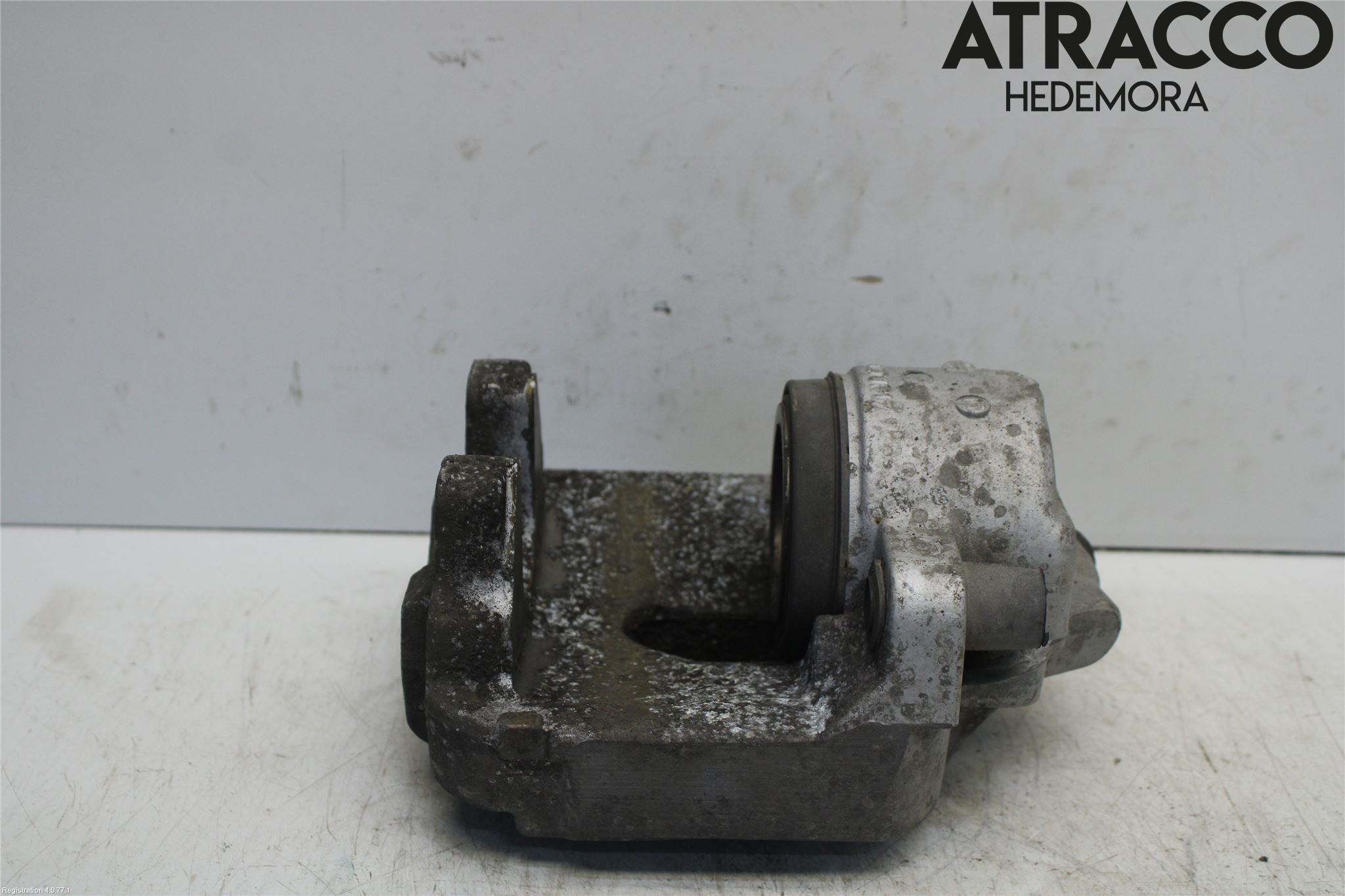BMW 5 F10/F11/F18 09-17 Bromsok Fram Höger