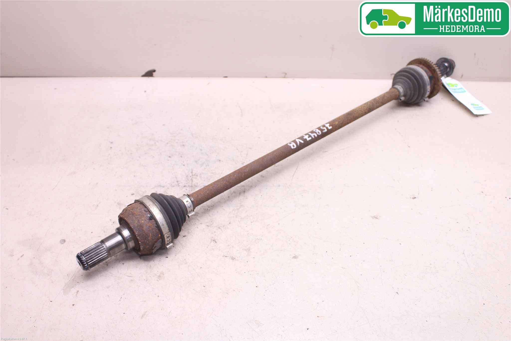 Kia SORENTO 15-20 Drivaxel Bak Vänster