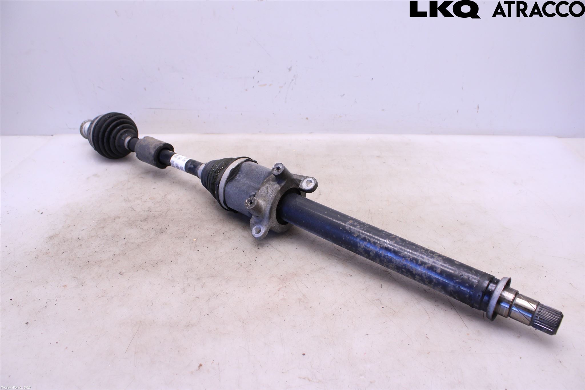 BMW 1 F40 19- Drivaxel Fram Höger