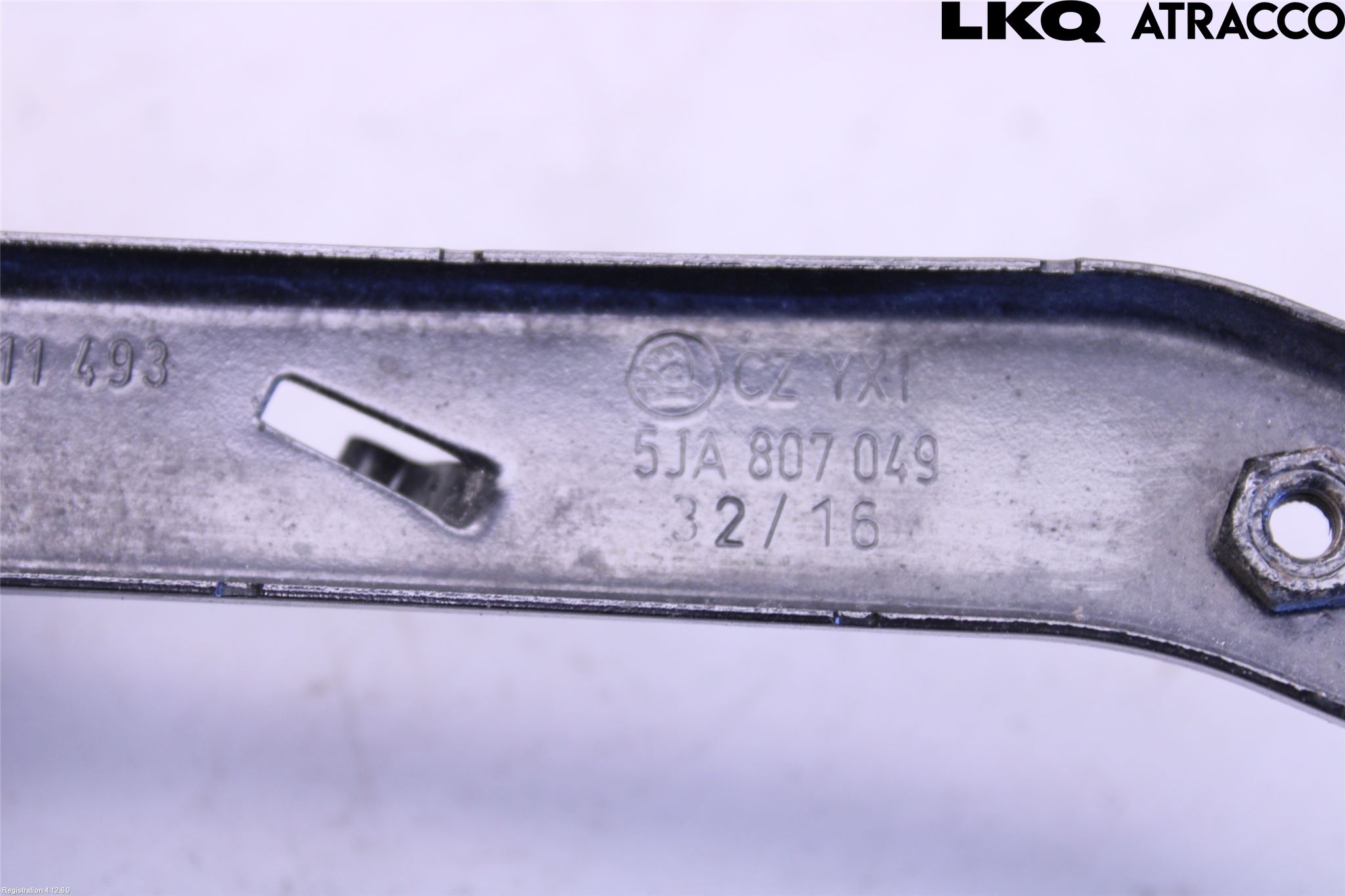 Skoda RAPID Stötfångarfäste Fram Vä