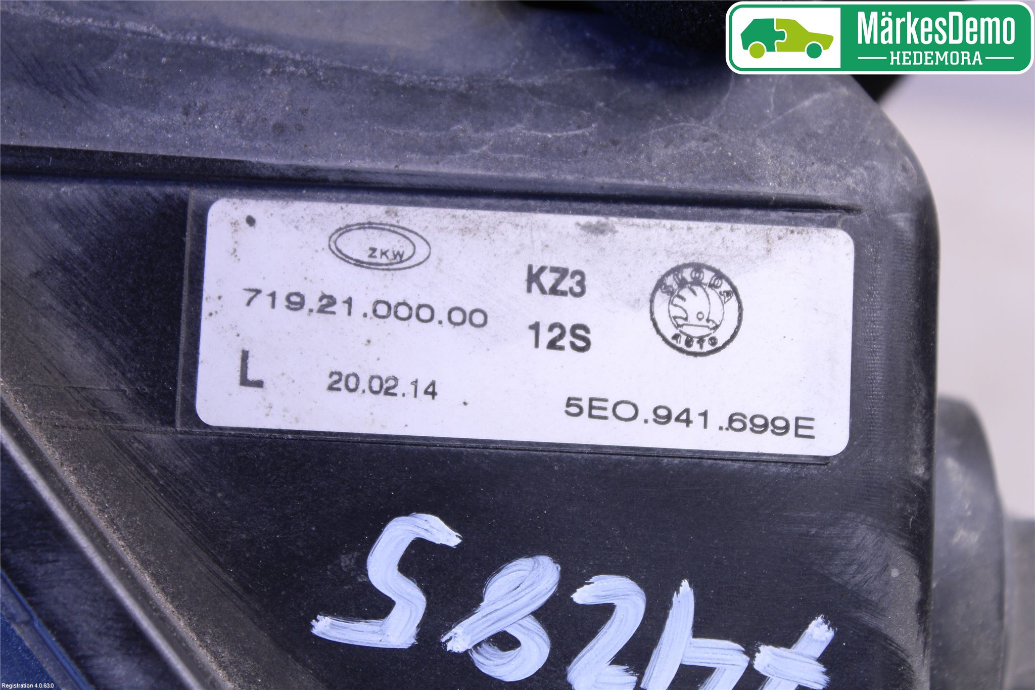 Skoda OCTAVIA (5E) 13-20 Dimljus-Varselljus Fram