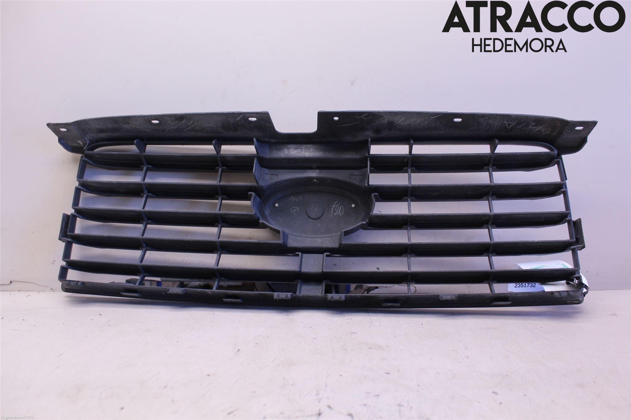 Subaru FORESTER SG 06- Grill Komp