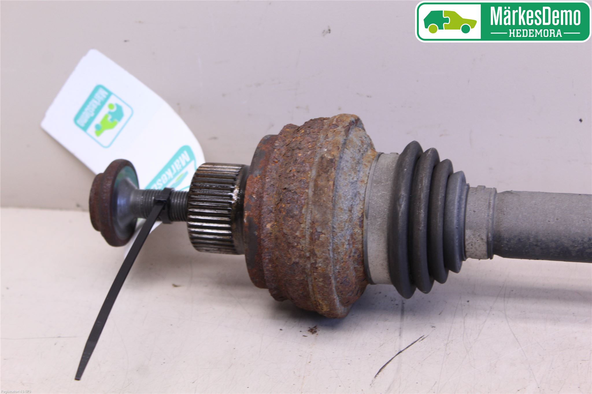 Audi Q5 09-16 Drivaxel Bak Vänster