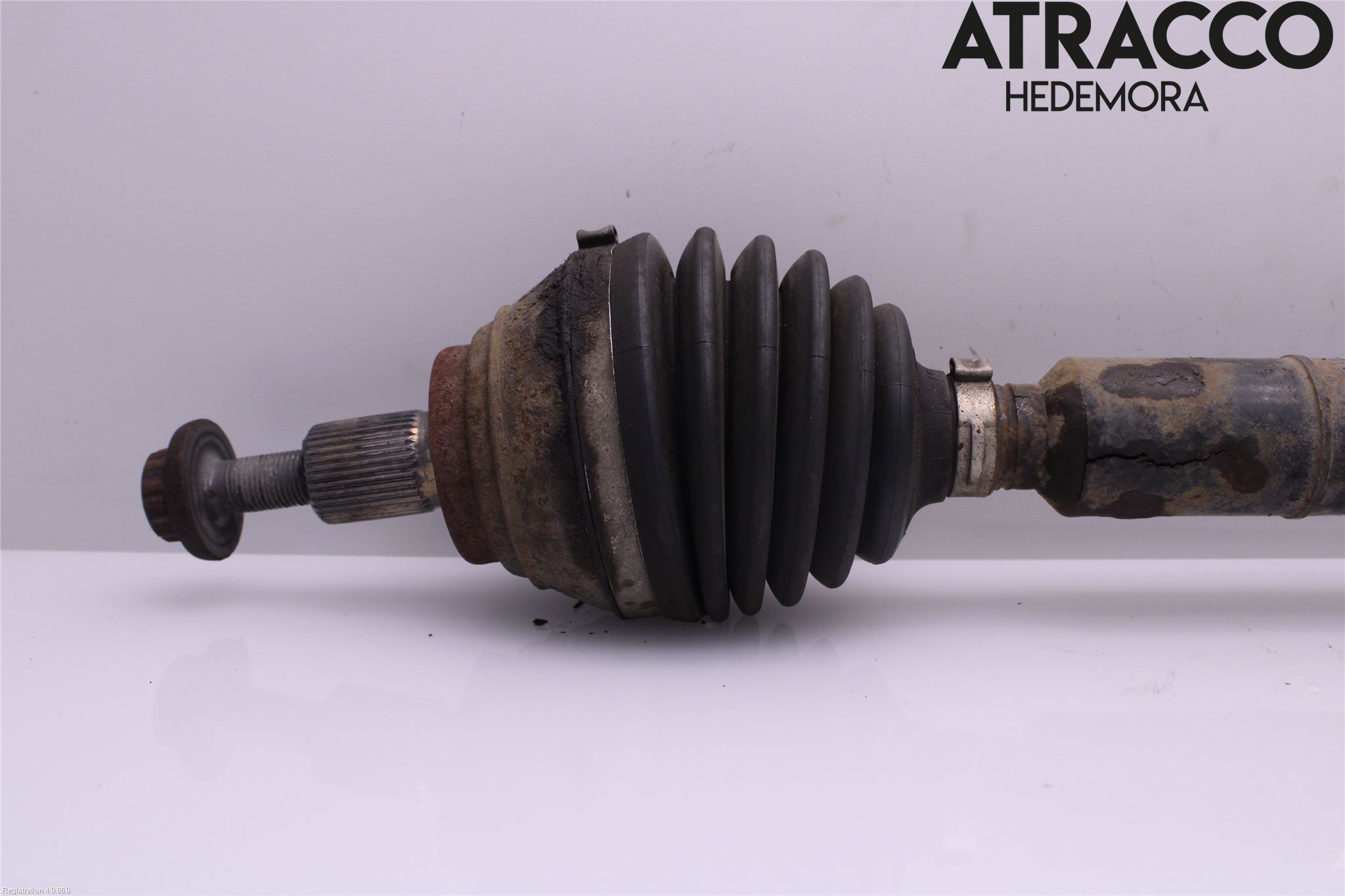 Volkswagen VW TOURAN 10-15 Drivaxel Fram Höger